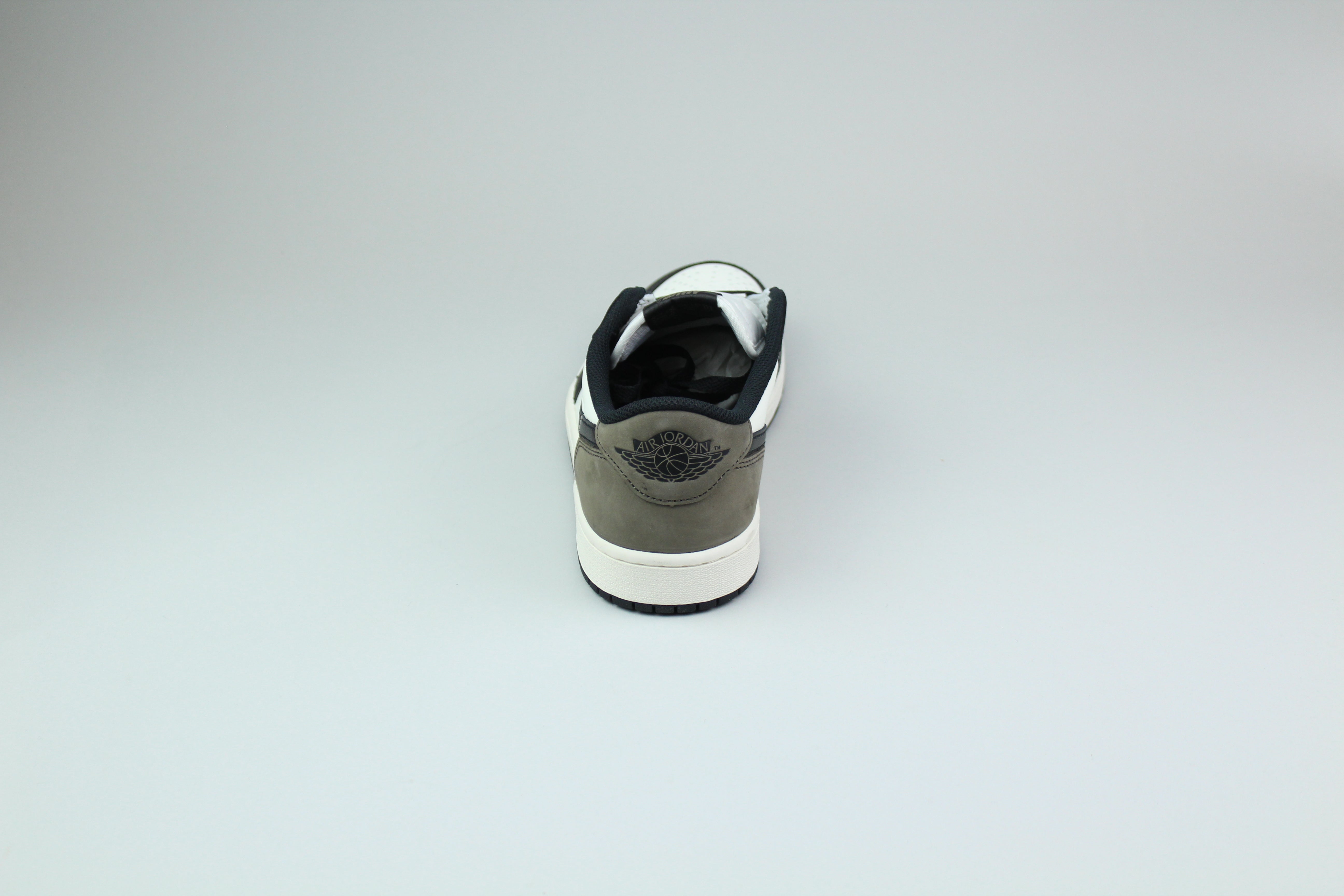 Air Jordan 1 Low OG 'Mocha'-9493816901962-The Attic