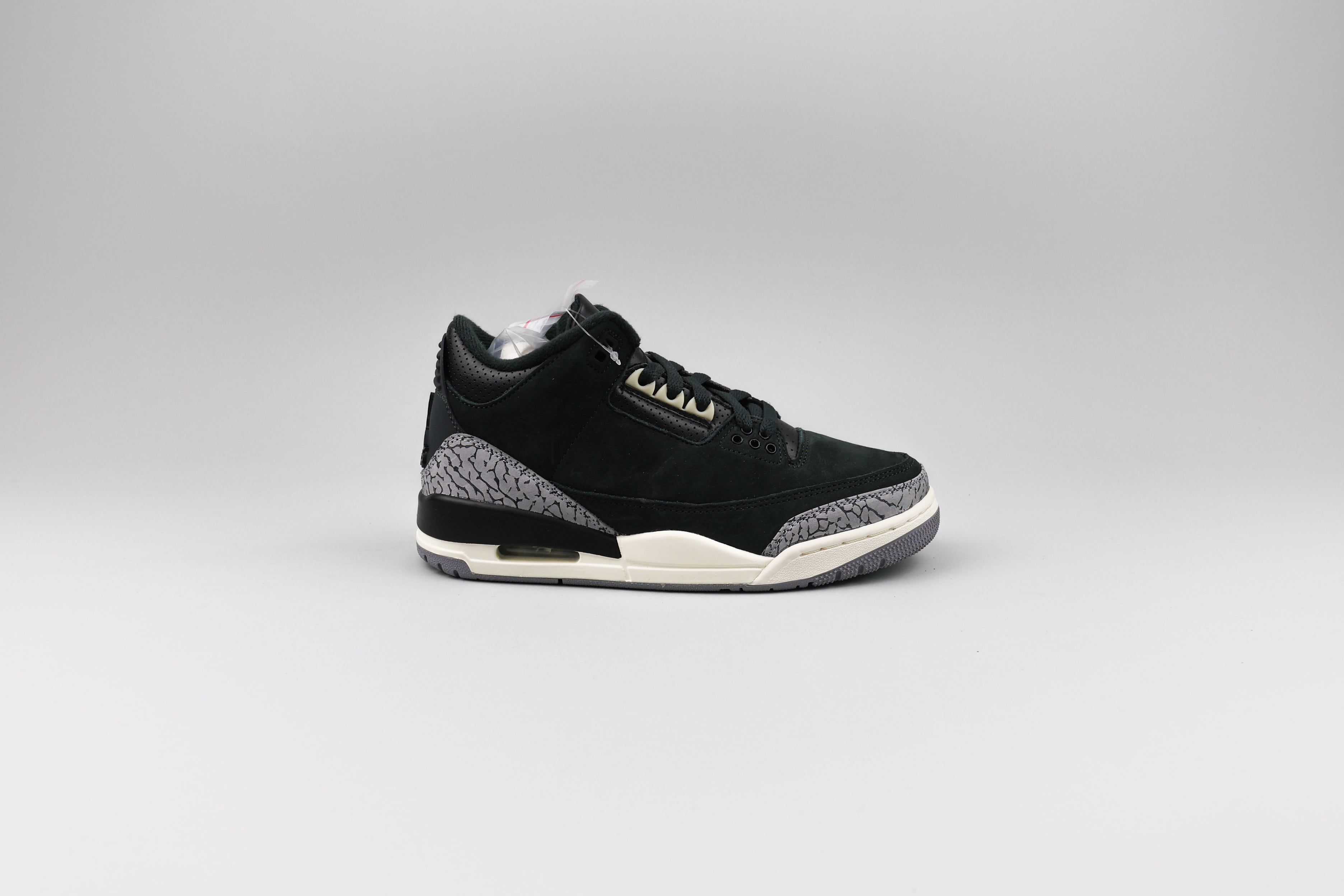 Jordan 3 Retro Off Noir (Women's) - Size 37.5 (ARCHIVE)-8767489212746-The Attic