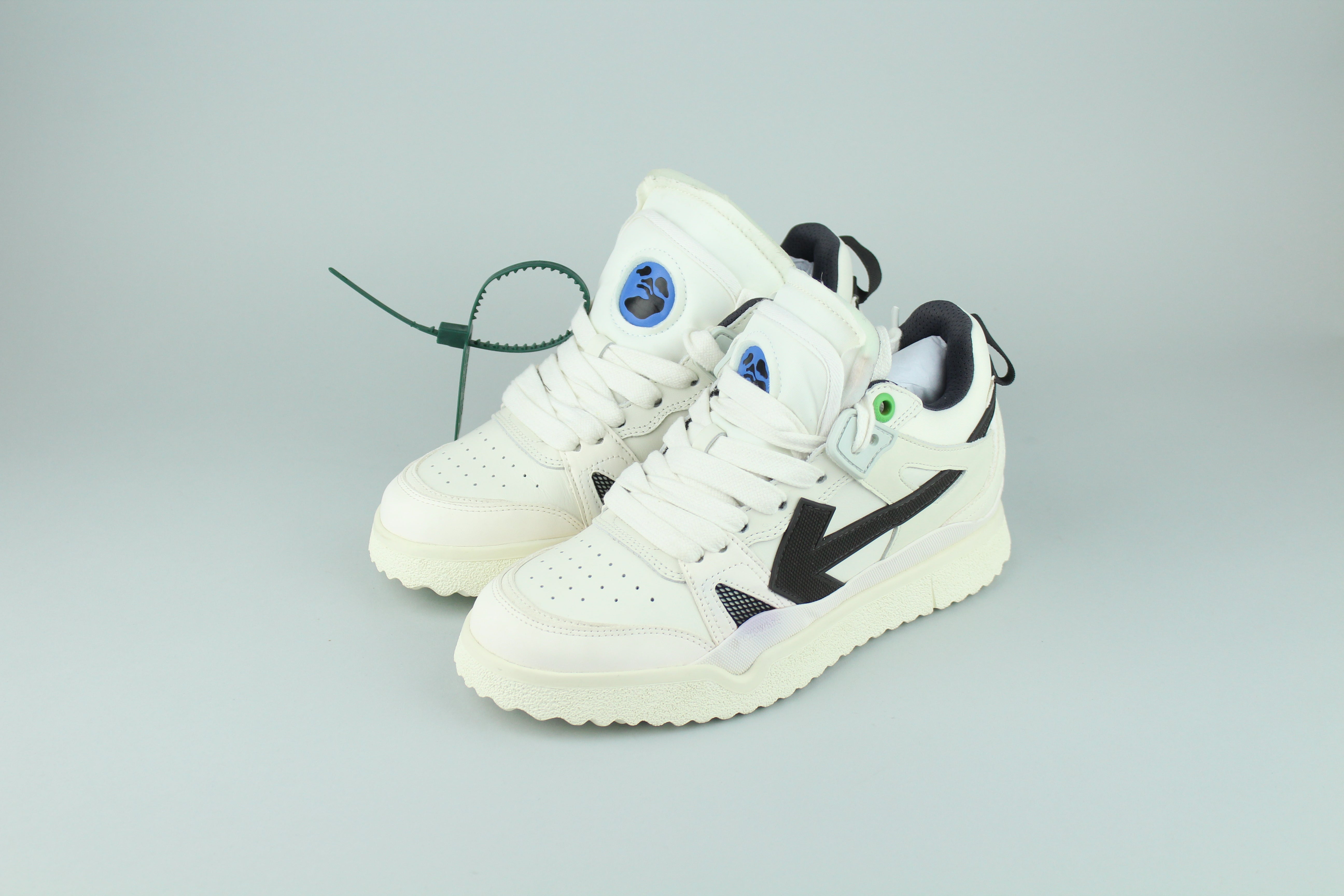 Off-White Sponge Mid Top 'White/Black' - Size 40 (ARCHIVE)-10186754654538-The Attic