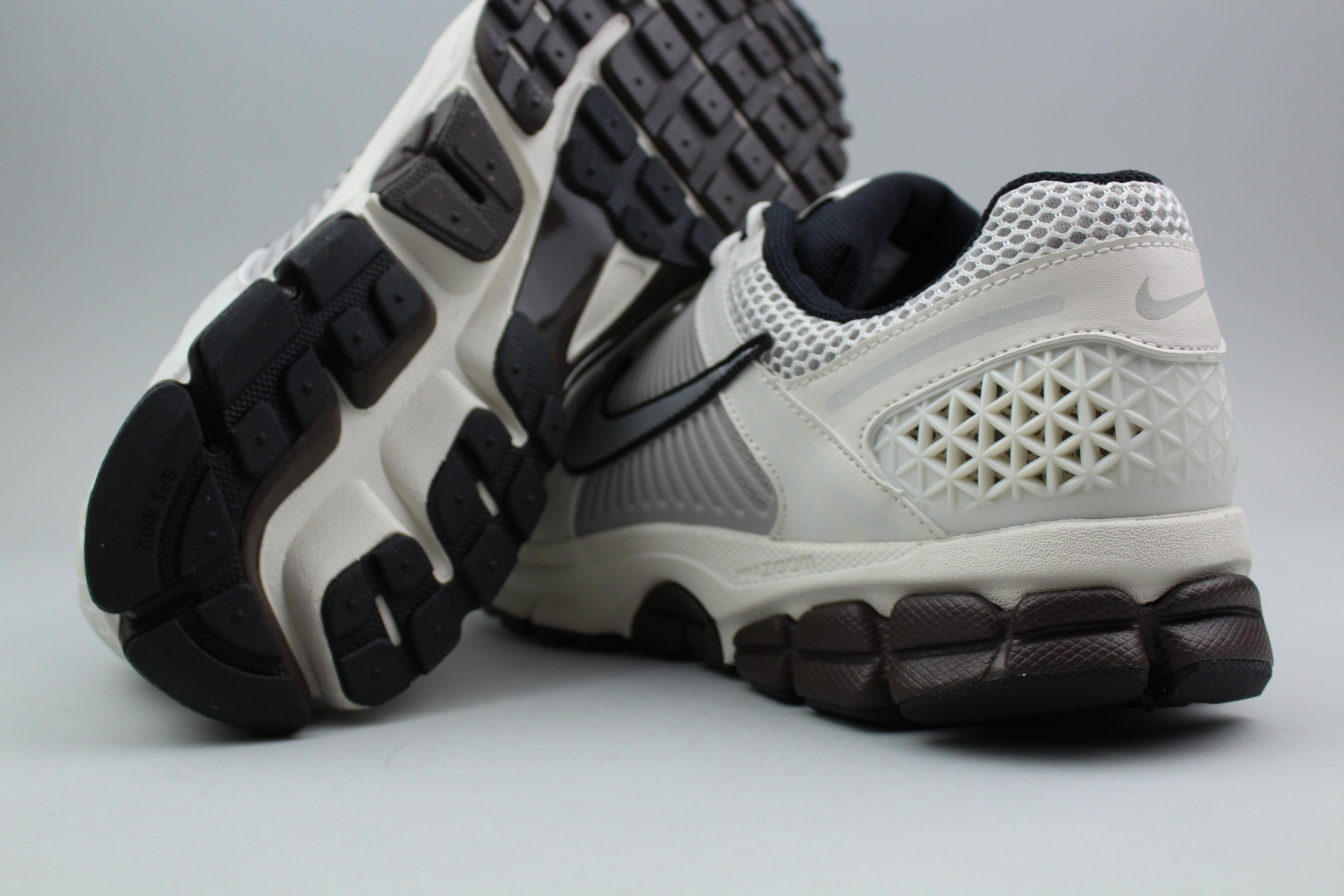 Nike Zoom Vomero 5 'Phantom Sail'-9559187554634-The Attic