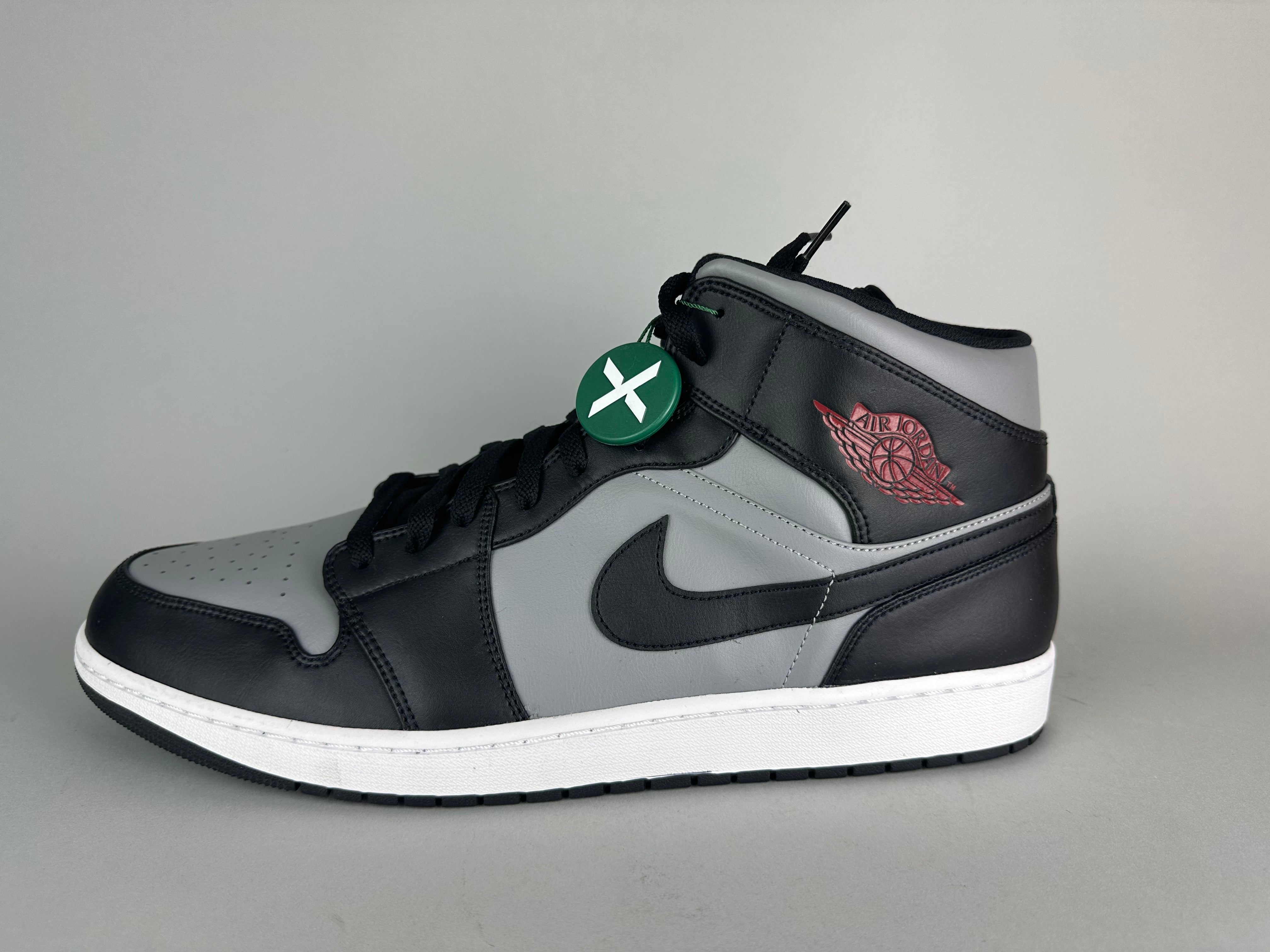 Air Jordan 1 Mid 'Shadow' - Size 52.5 (ARCHIVE)
