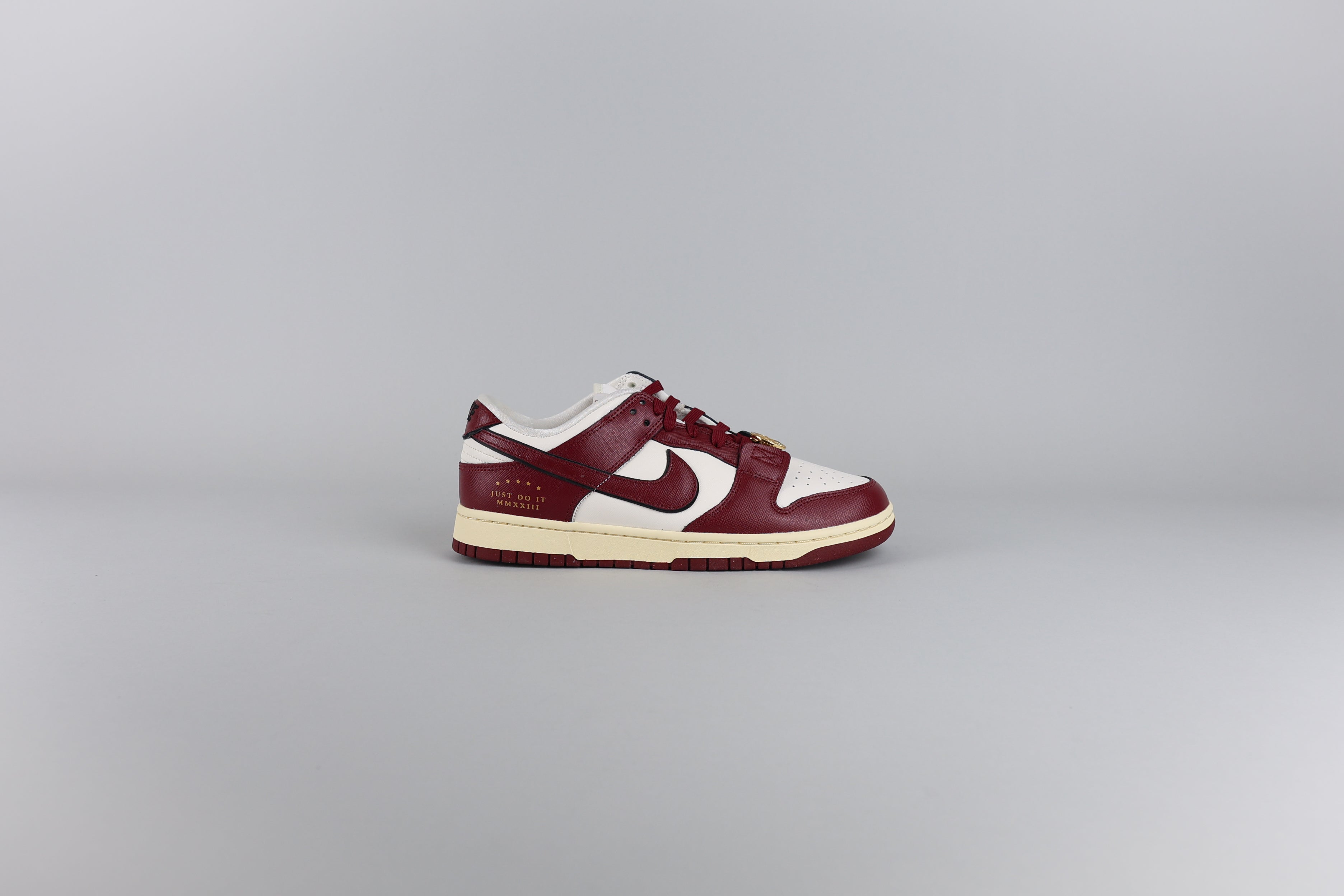 Nike Dunk Low SE Sisterhood Sail Team Red (W) - size 42.5 (ARCHIVE)-8749775520074-The Attic