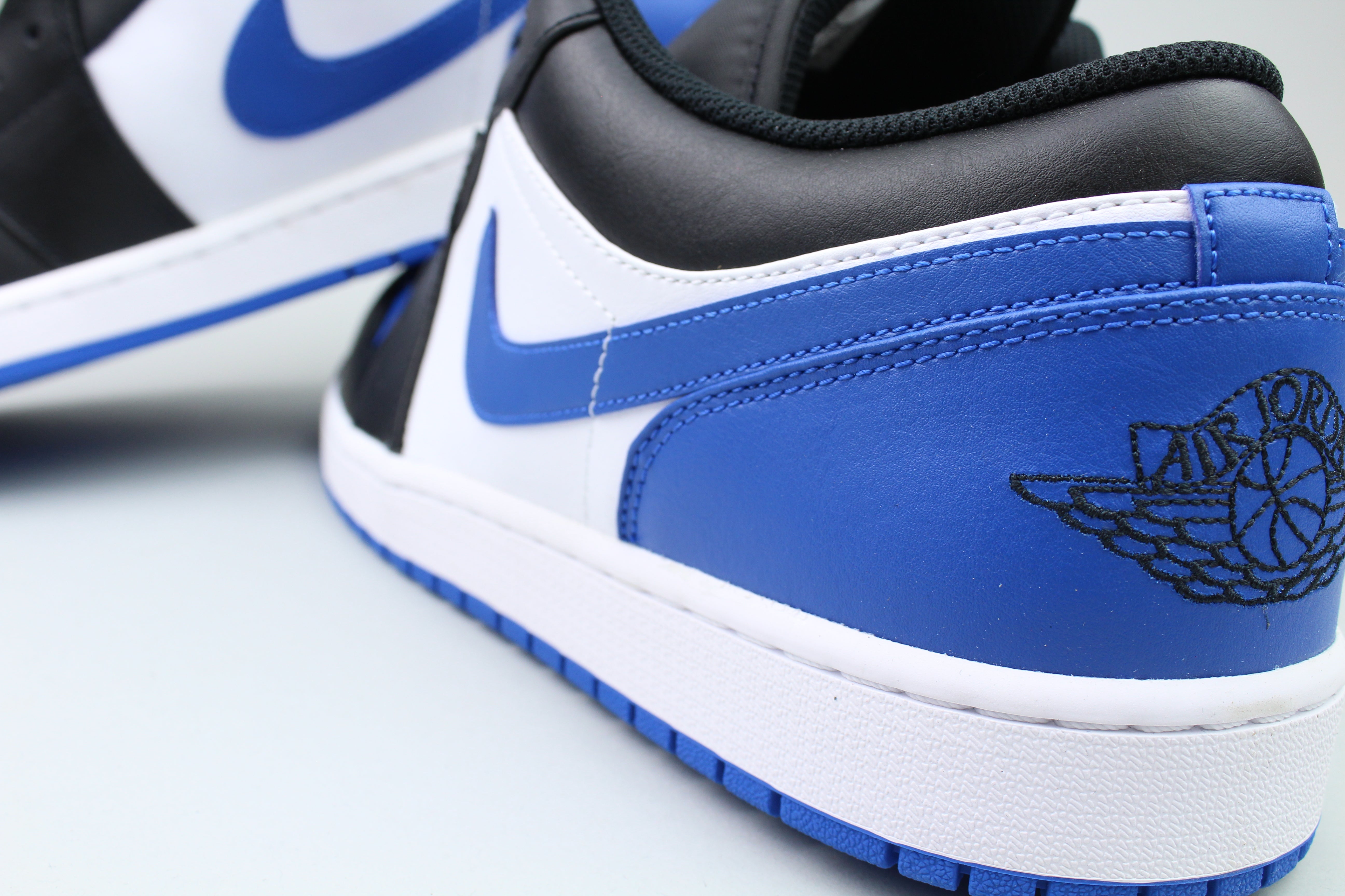 Jordan 1 Low 'Alternate Royal Toe'-8764170895690-The Attic