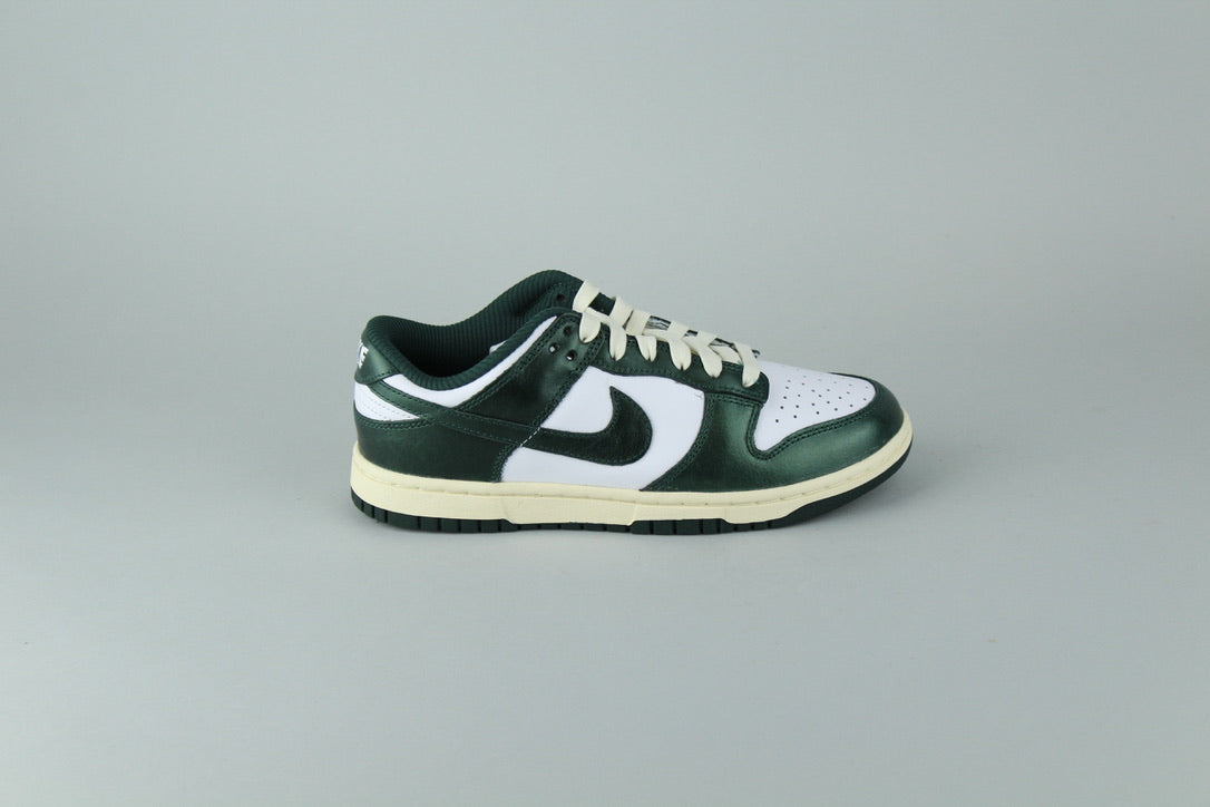 Nike Dunk Low 'Vintage Green' - Size 36.5 (ARCHIVE)