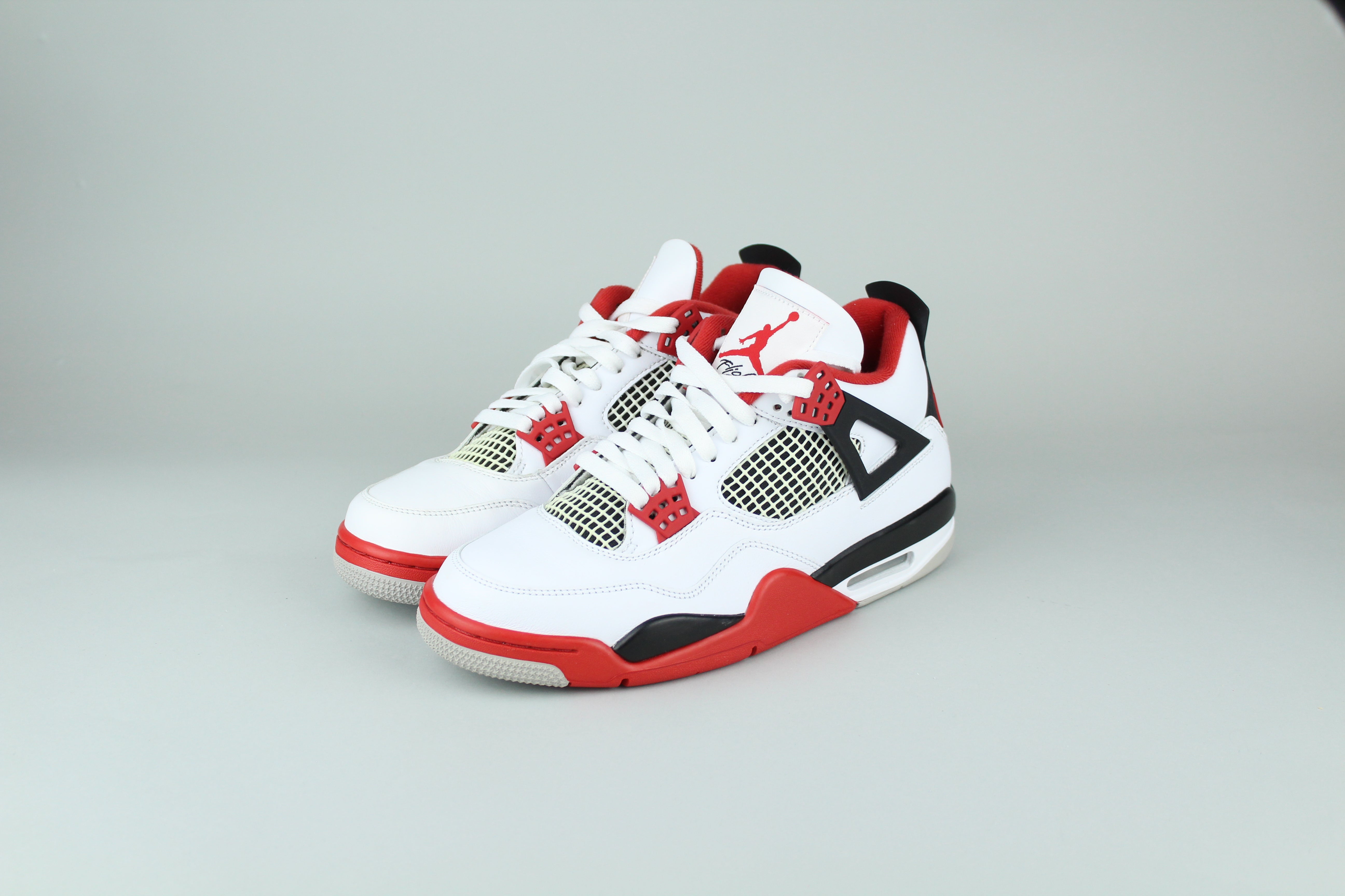 Air Jordan 4 Retro 'Fire Red' - Size 42 (ARCHIVE)