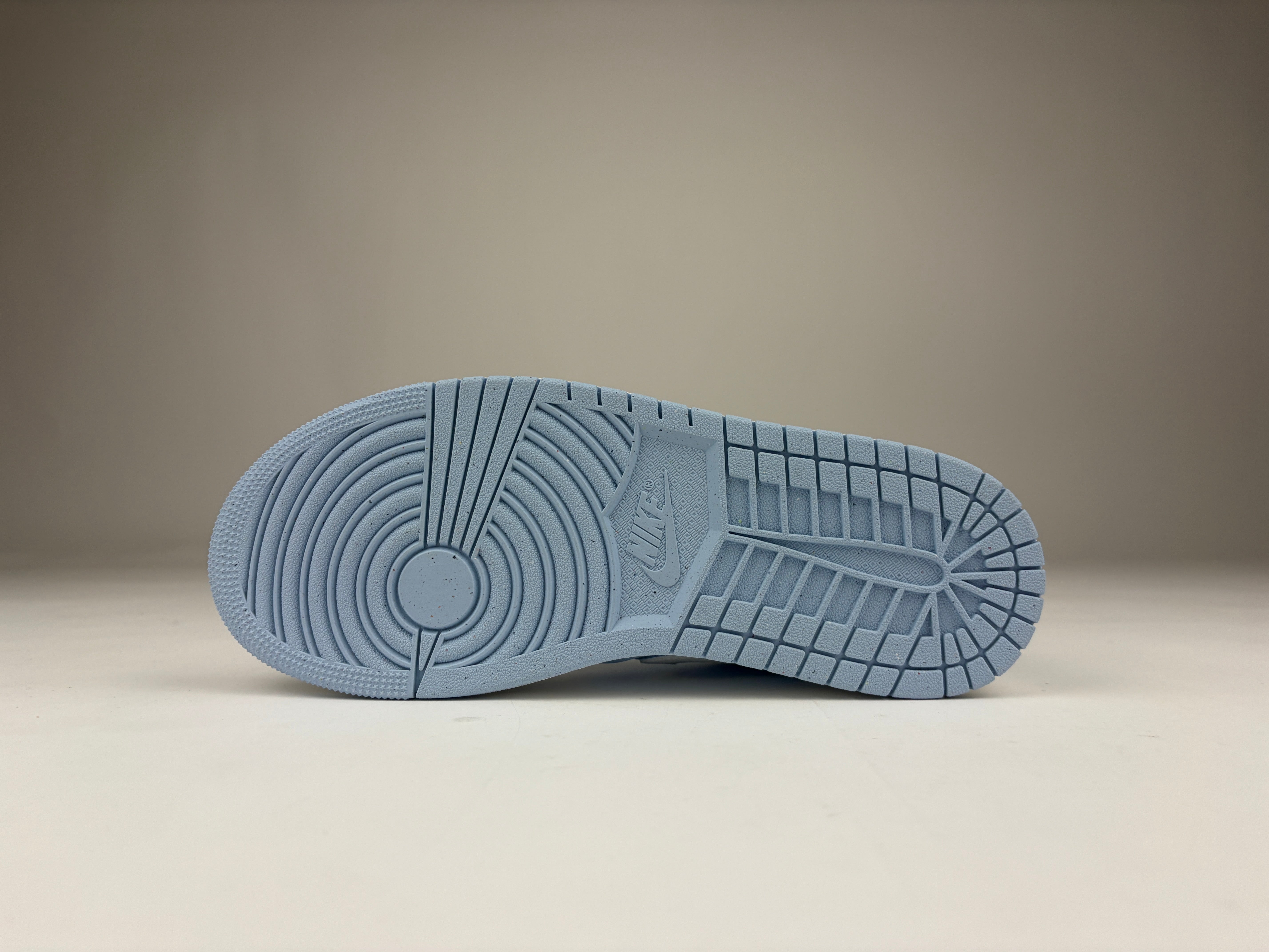 Air Jordan 1 Low SE 'Reverse Ice Blue' (Womens) - Size 41 (ARCHIVE)
