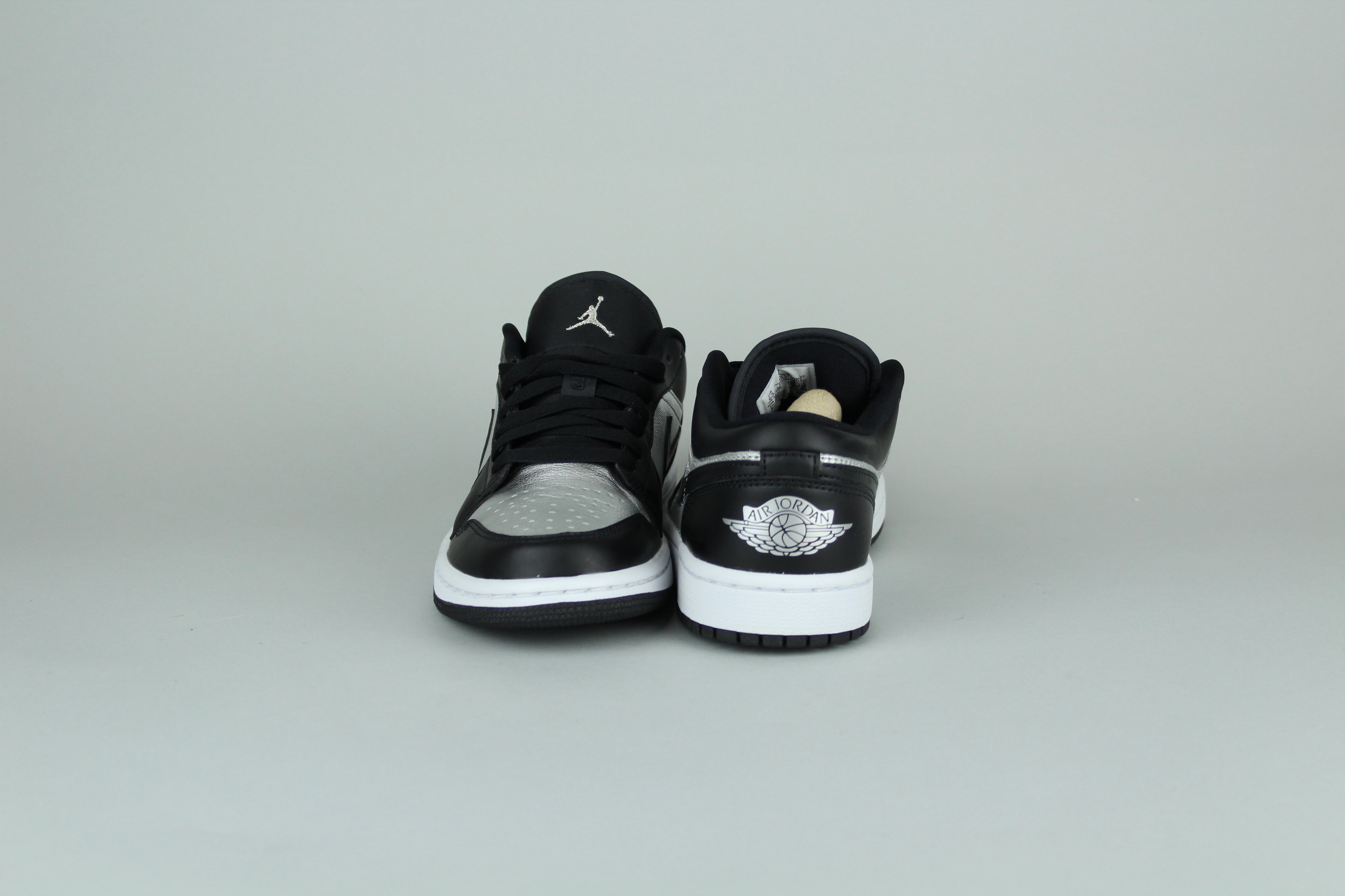 Air Jordan 1 Low SE 'Silver Toe' - Size 37.5 (ARCHIVE)