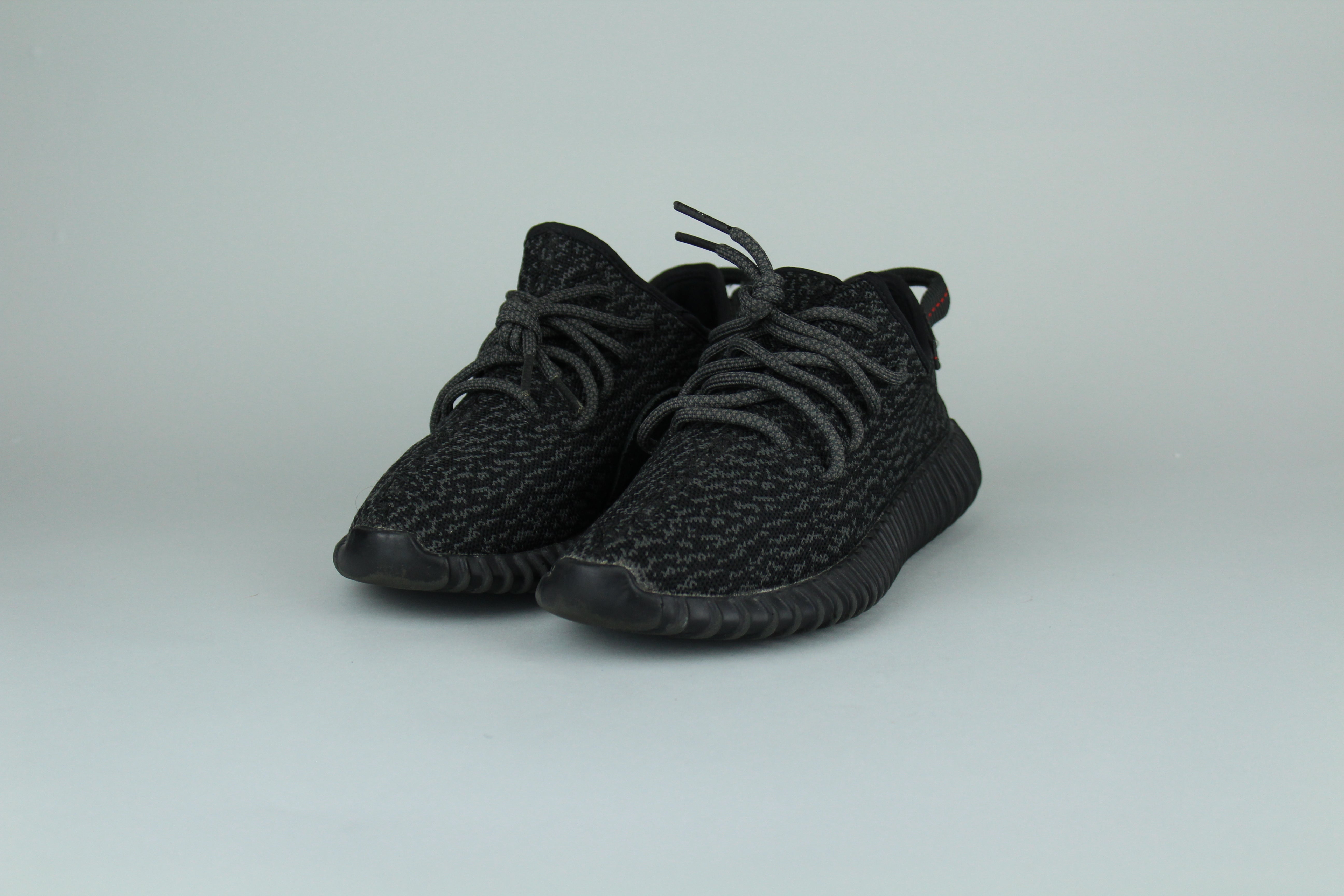 Adidas x Yeezy Boost 350 V1 'Pirate Black' - Size 40 (ARCHIVE)
