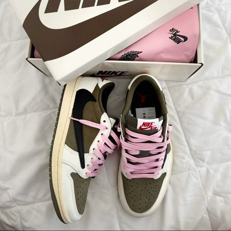 Jordan 1 Retro Low OG SP Travis Scott 'Medium Olive'