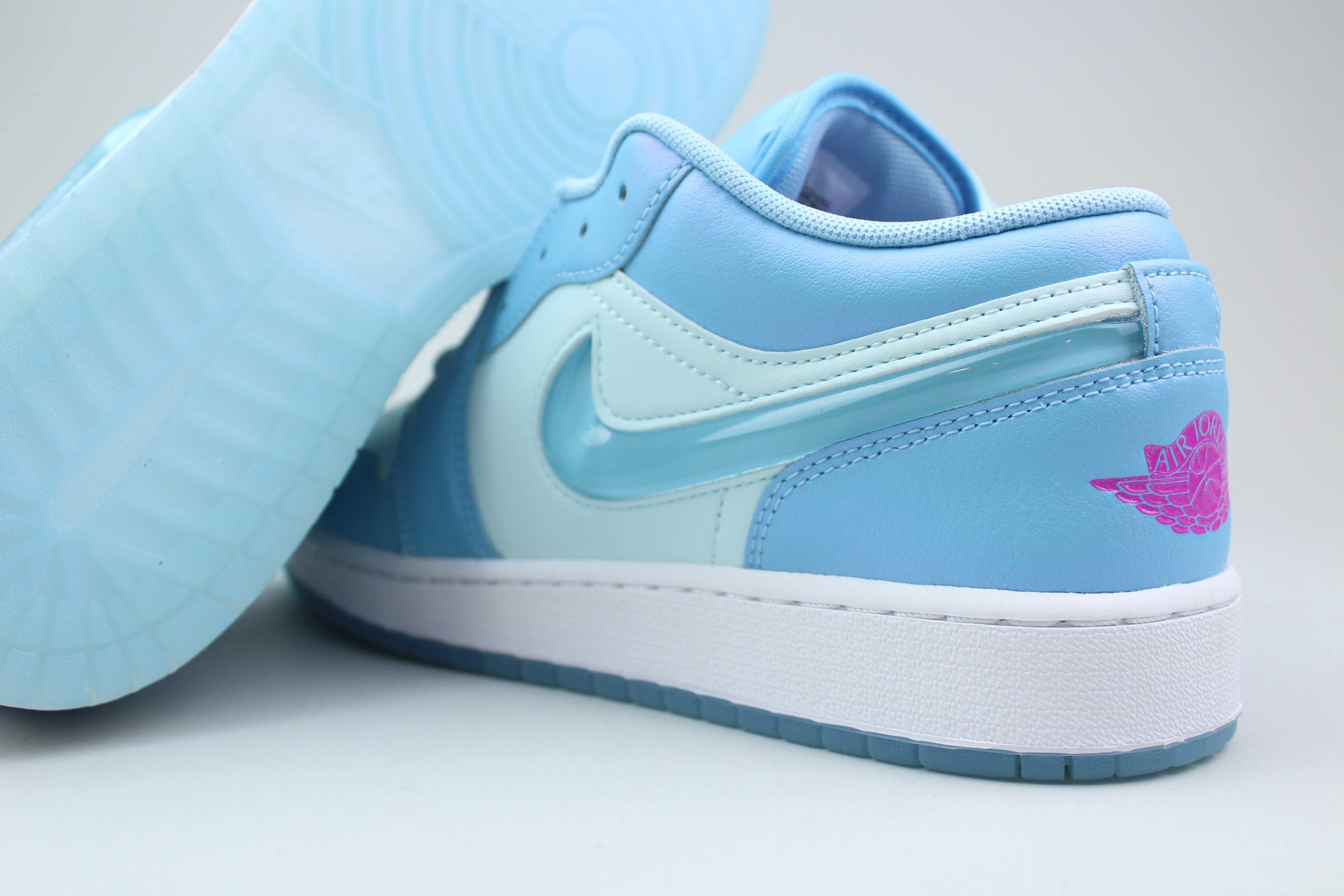 Air Jordan 1 Low SE 'Aquarius Blue' (GS)-9512324497738-The Attic