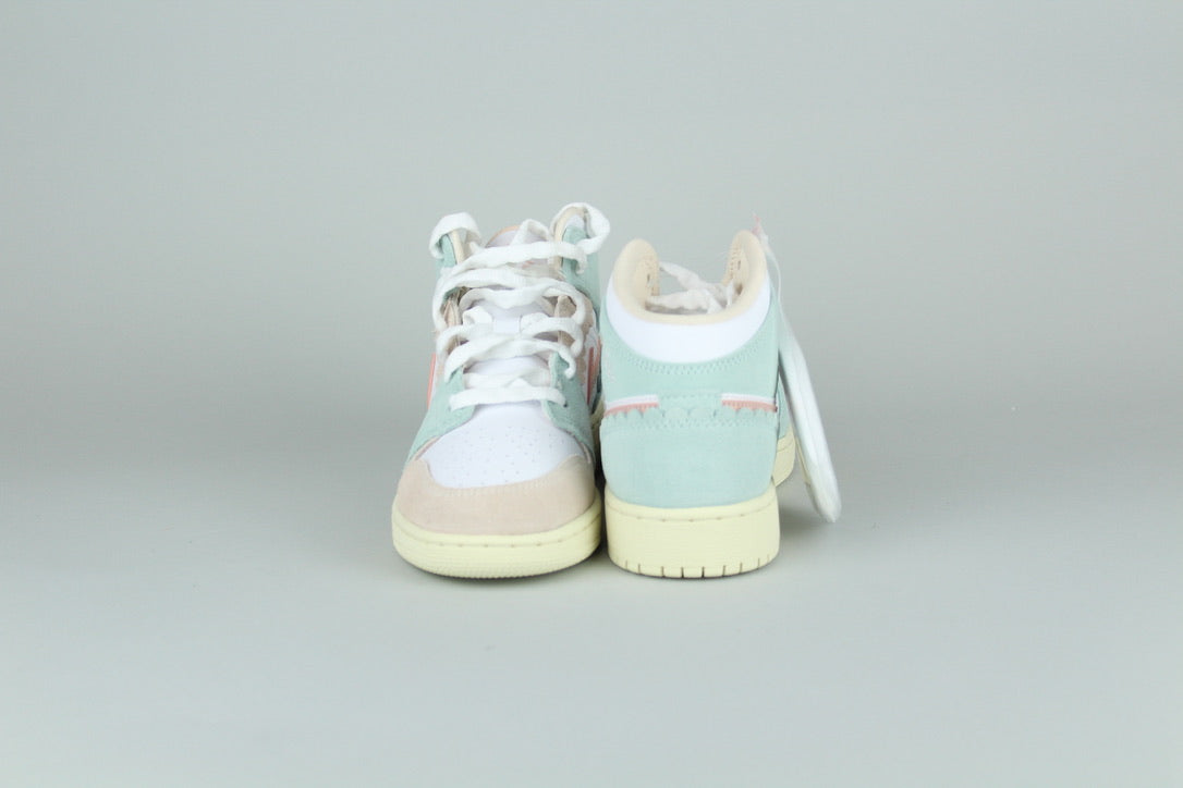 Air Jordan 1 Mid SE GS 'Pink Oxford Jade Ice' - Size 36 (ARCHIVE)