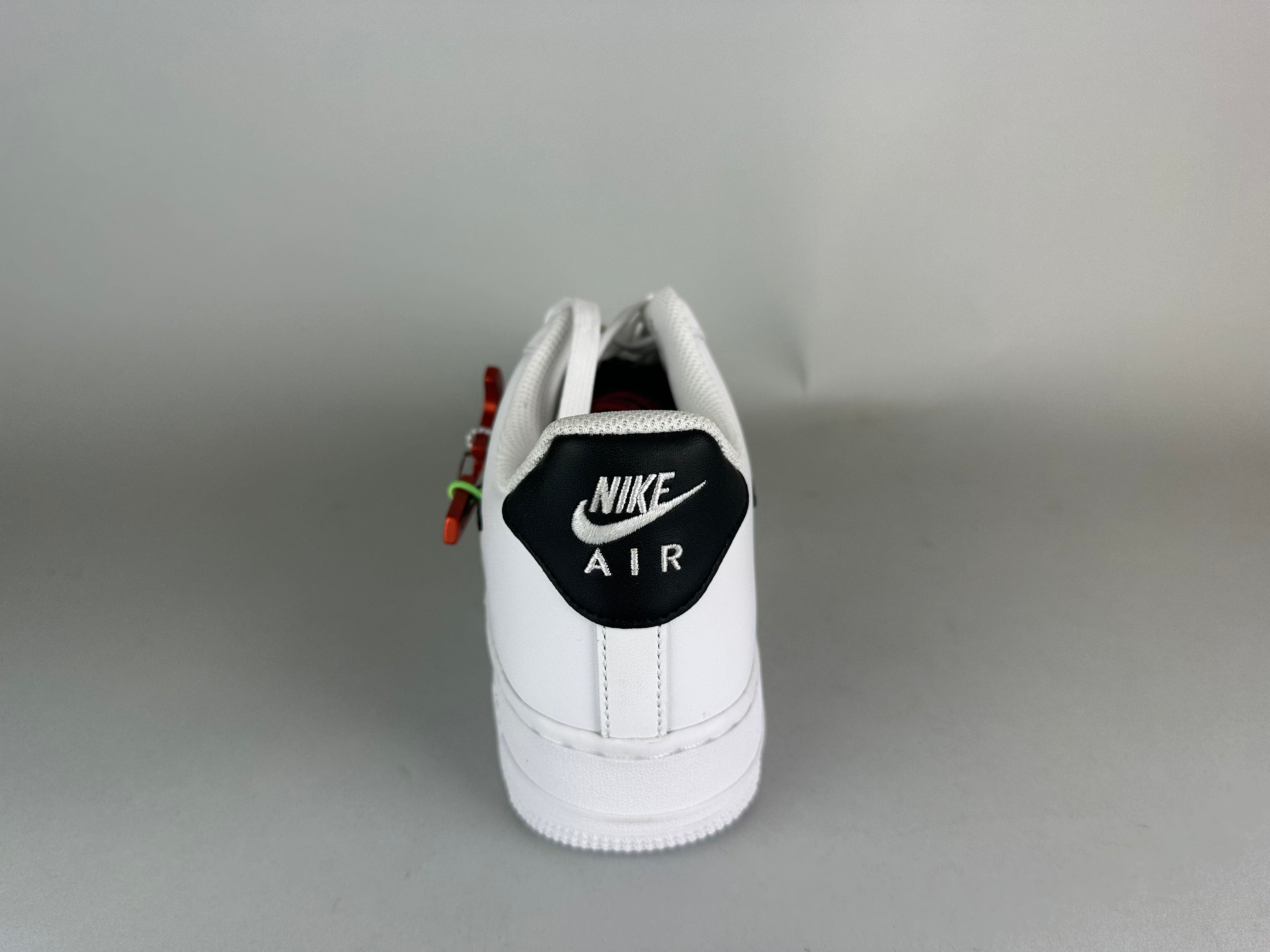 Nike Air Force 1 '07 Premium 'Carabiner White Habanero Red' - Size 44 (ARCHIVE)