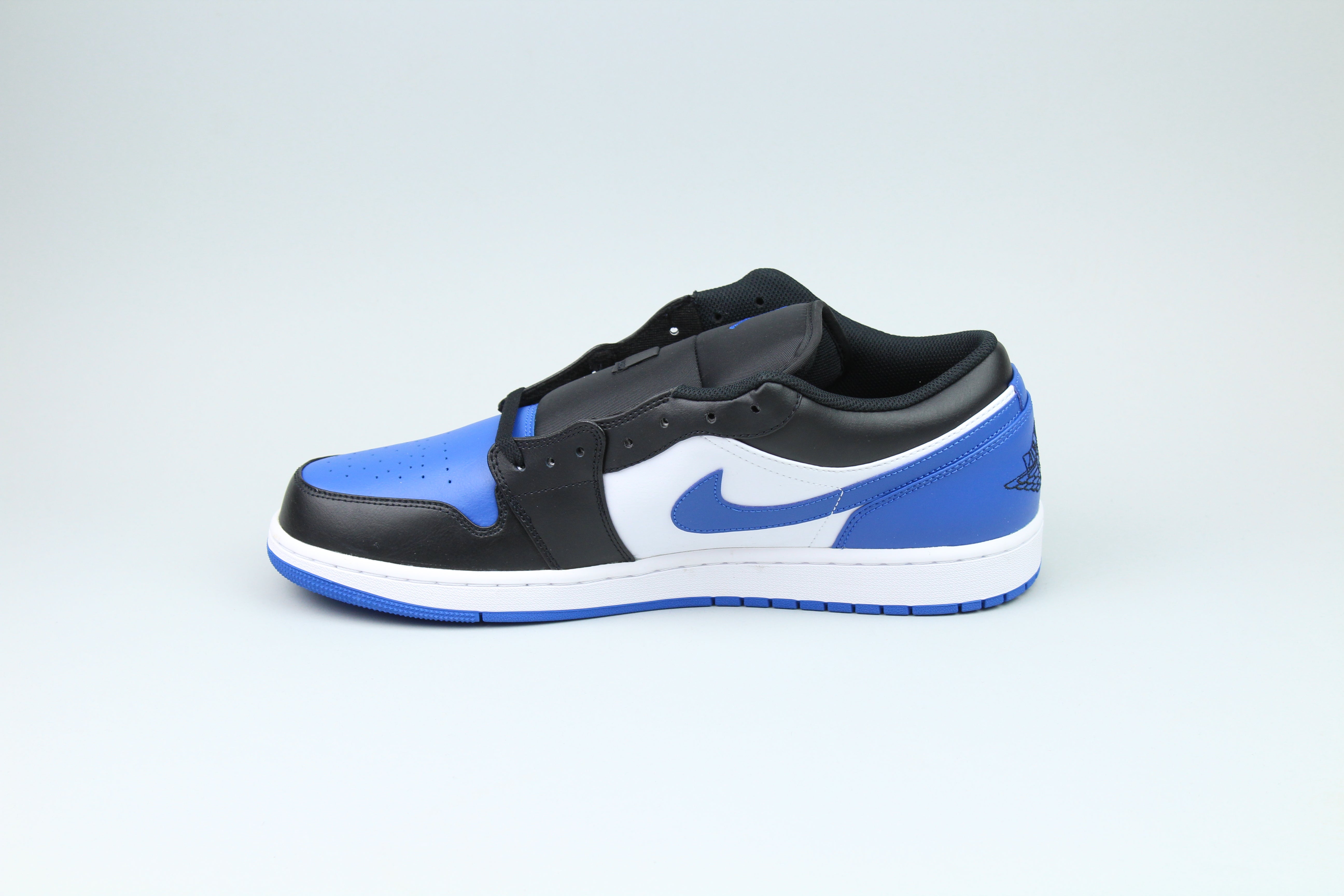 Jordan 1 Low 'Alternate Royal Toe'-8764170895690-The Attic