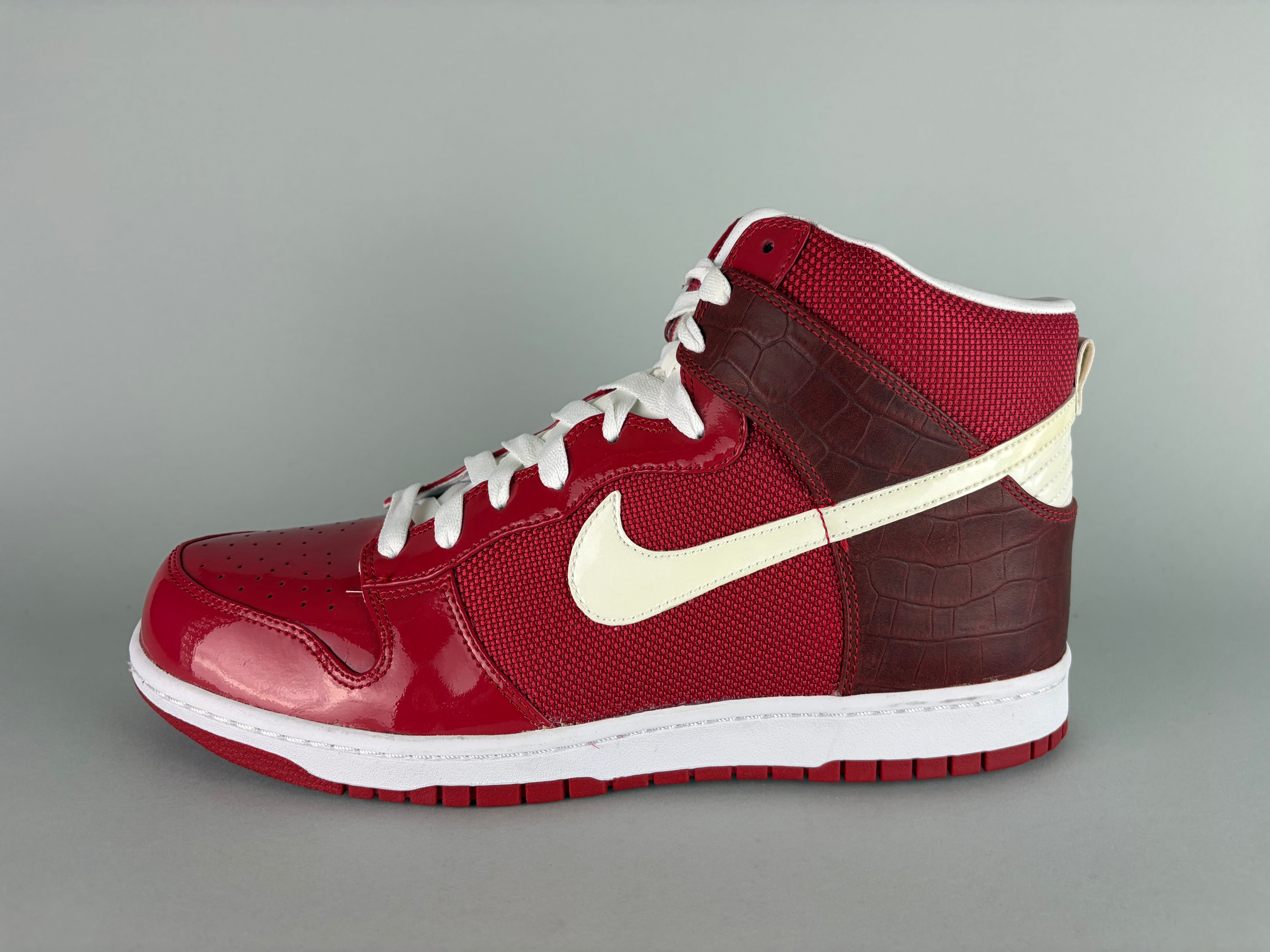Nike Dunk High Premium 'Varsity Red White' - Size 46 (ARCHIVE)