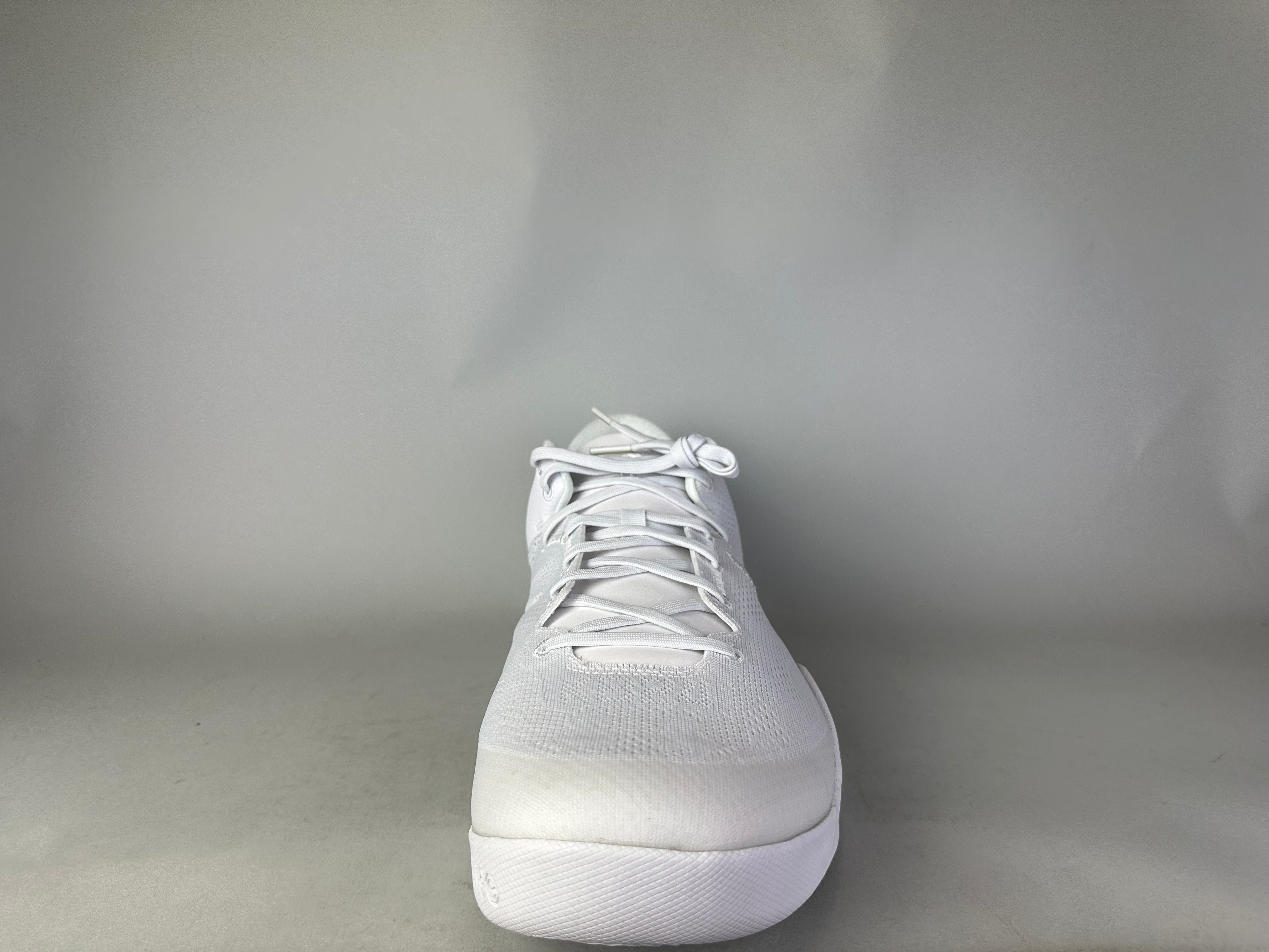 Nike Kobe 8 Protro 'Halo' - Størrelse 52.5 (ARKIV)