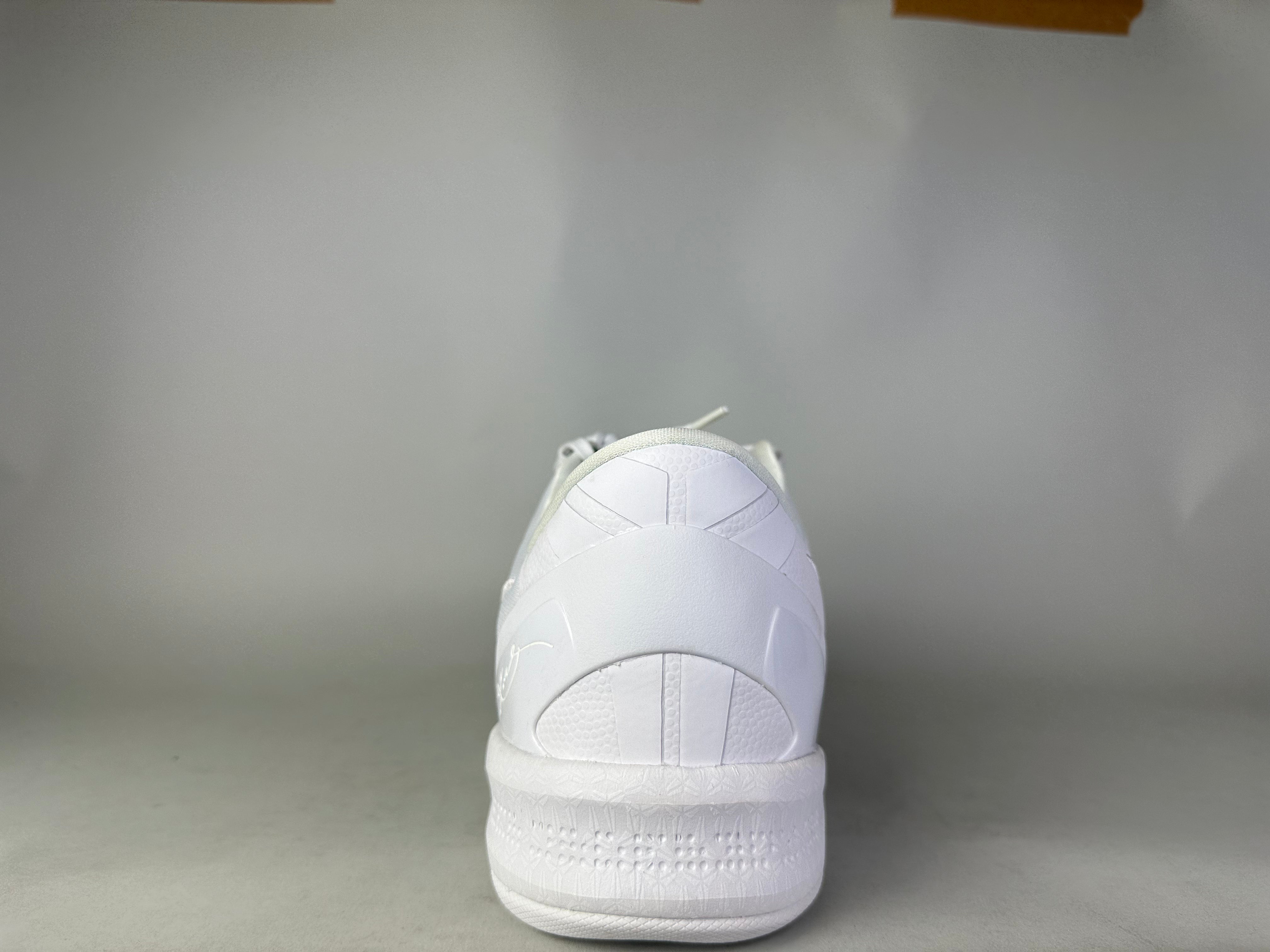Nike Kobe 8 Protro 'Halo' - Størrelse 52.5 (ARKIV)