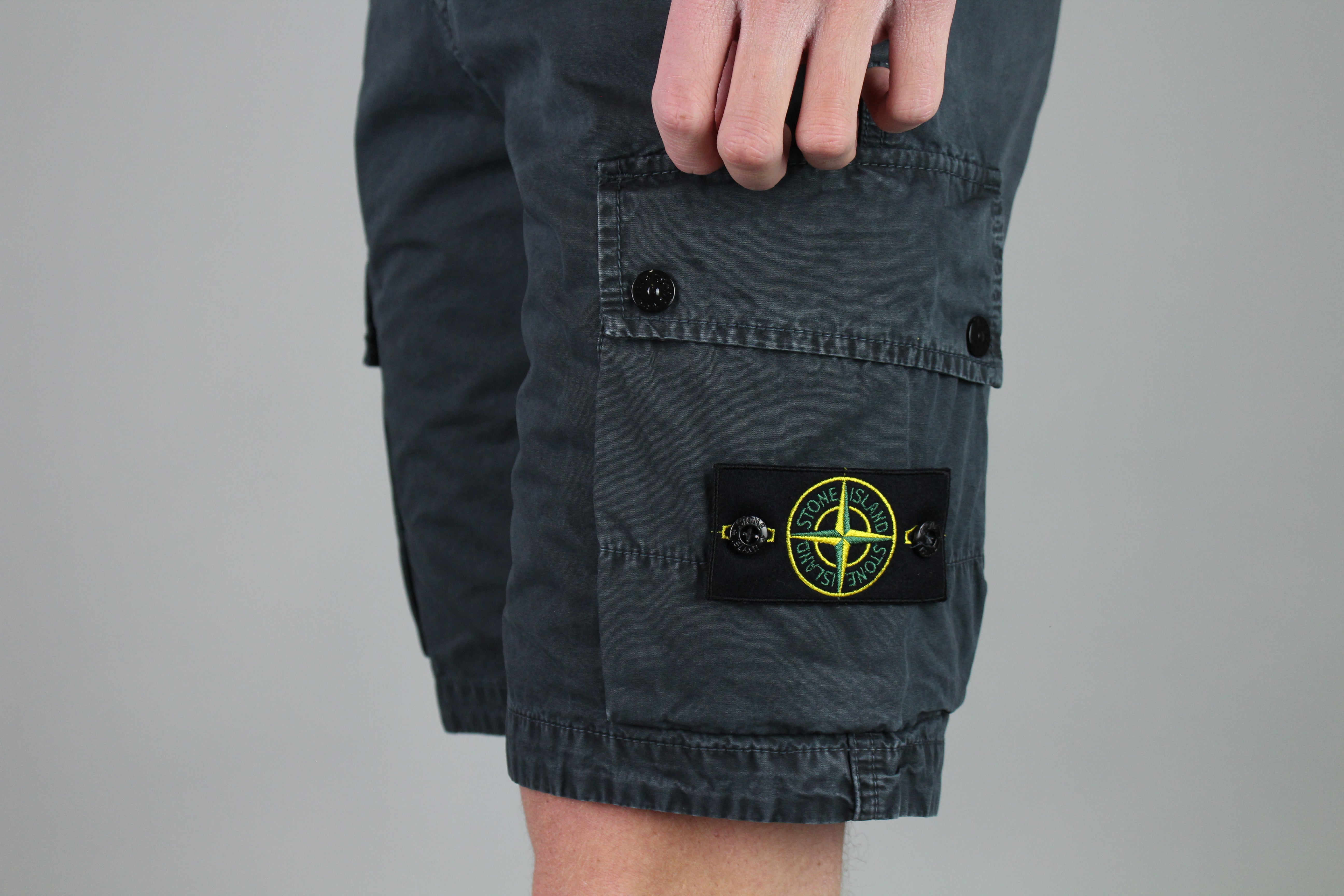 Stone Island Bermuda Slim 'Charcoal'-8747872977226-The Attic