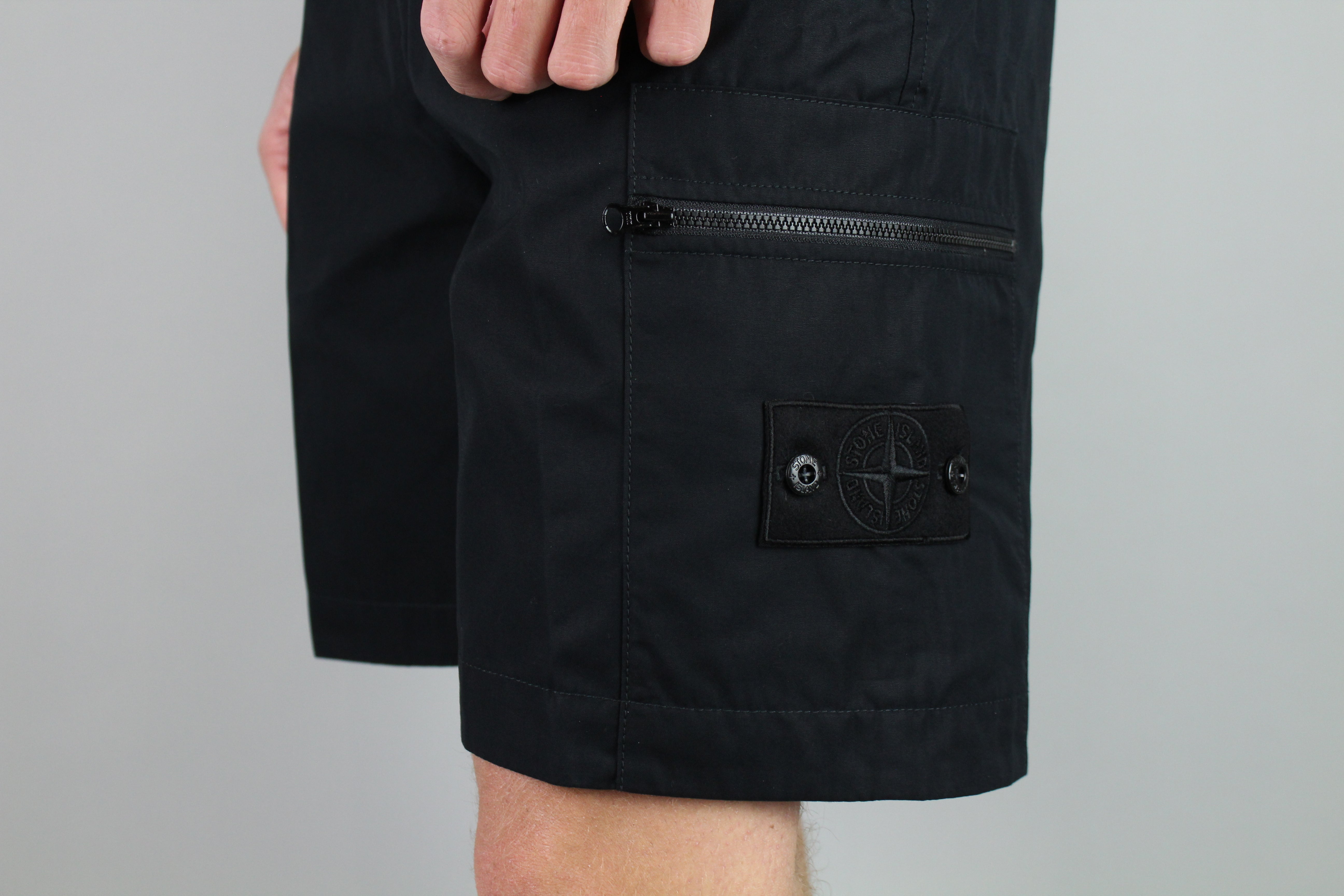 Stone Island Weatherproof Comfort Shorts Ghost (Black)-9348621697354-The Attic