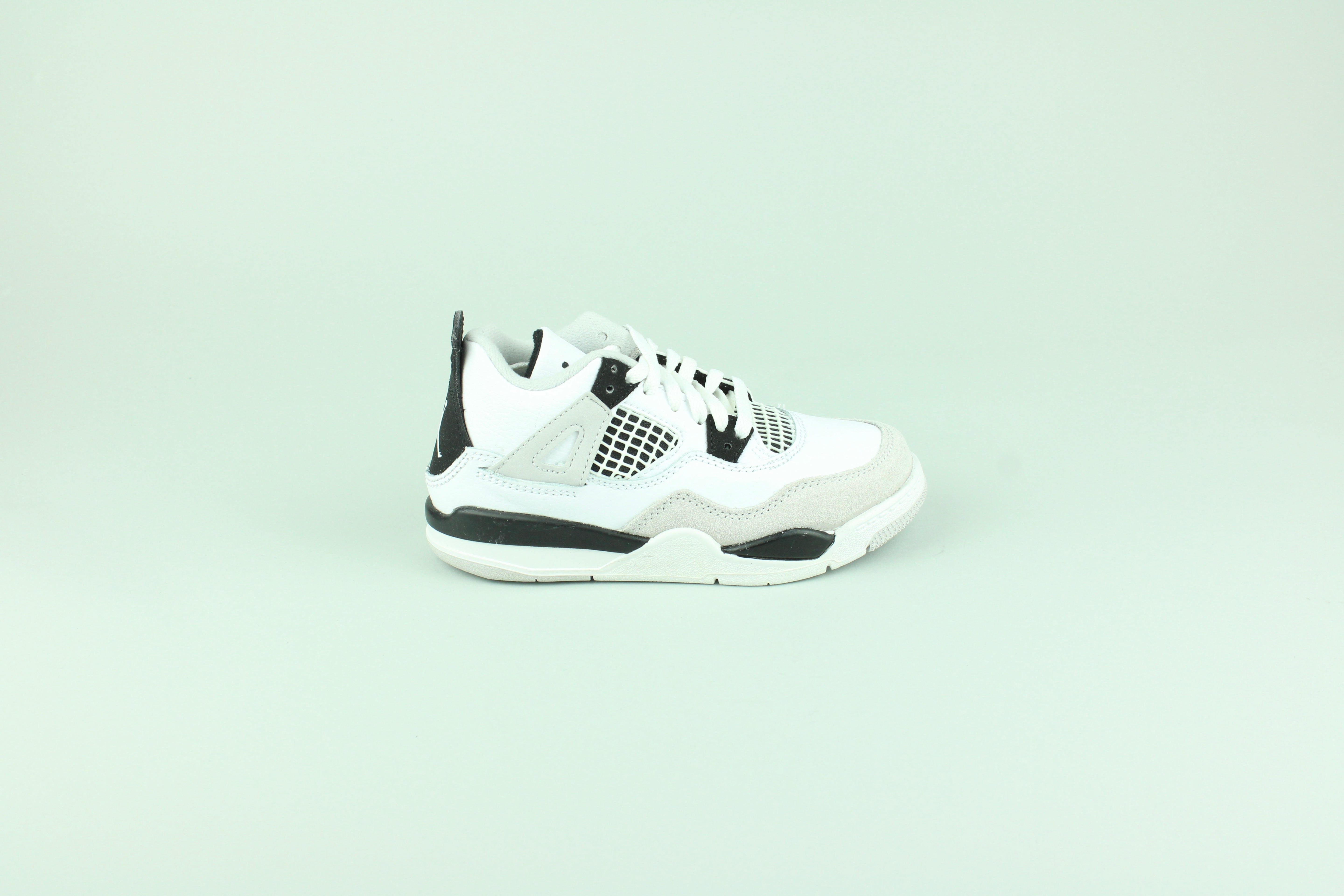 Air Jordan 4 Retro PS 'Military Black' - Størrelse 28,5 (ARKIV)