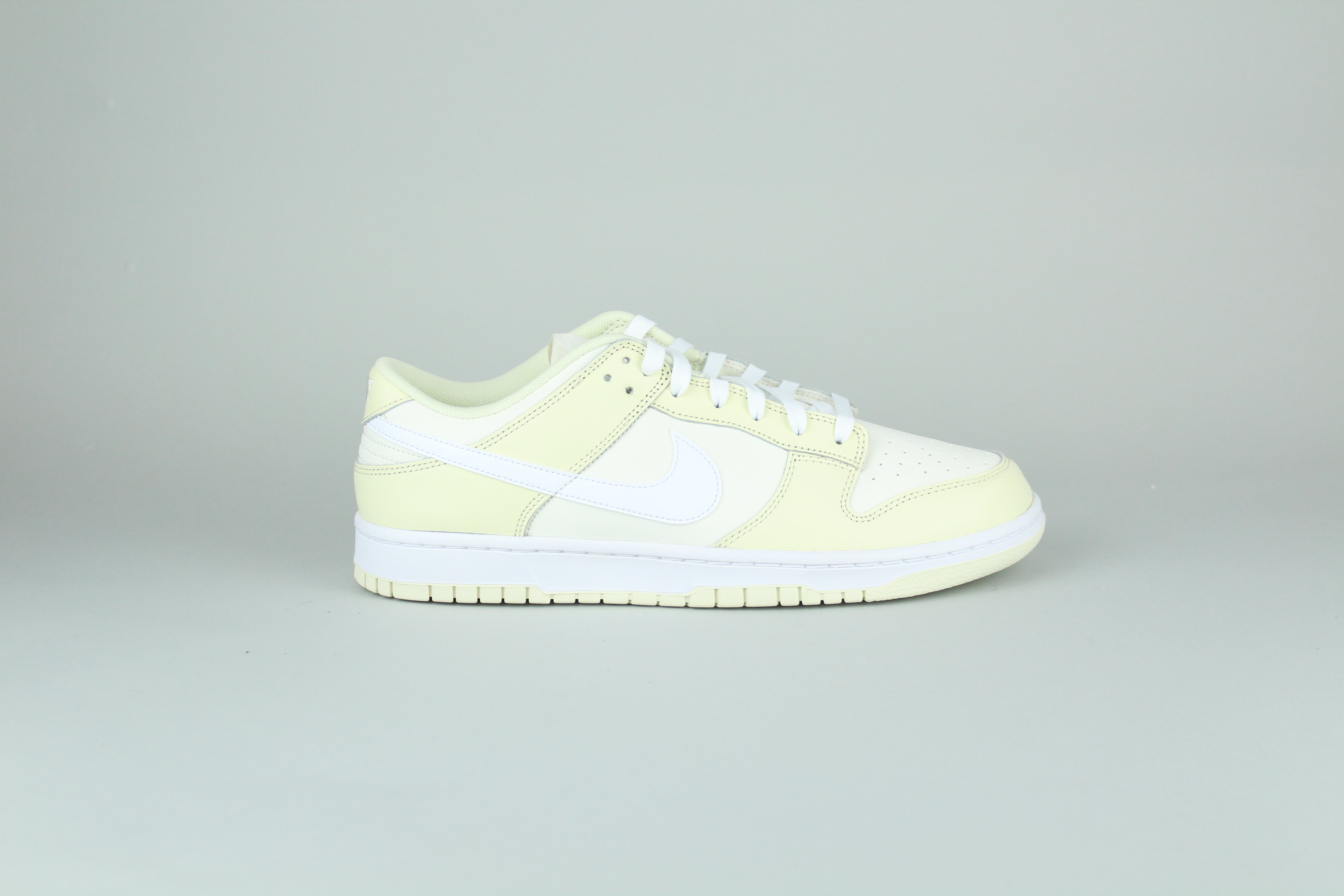 Nike Dunk Low 'Coconut Milk' - Talla 40 (ARCHIVE)