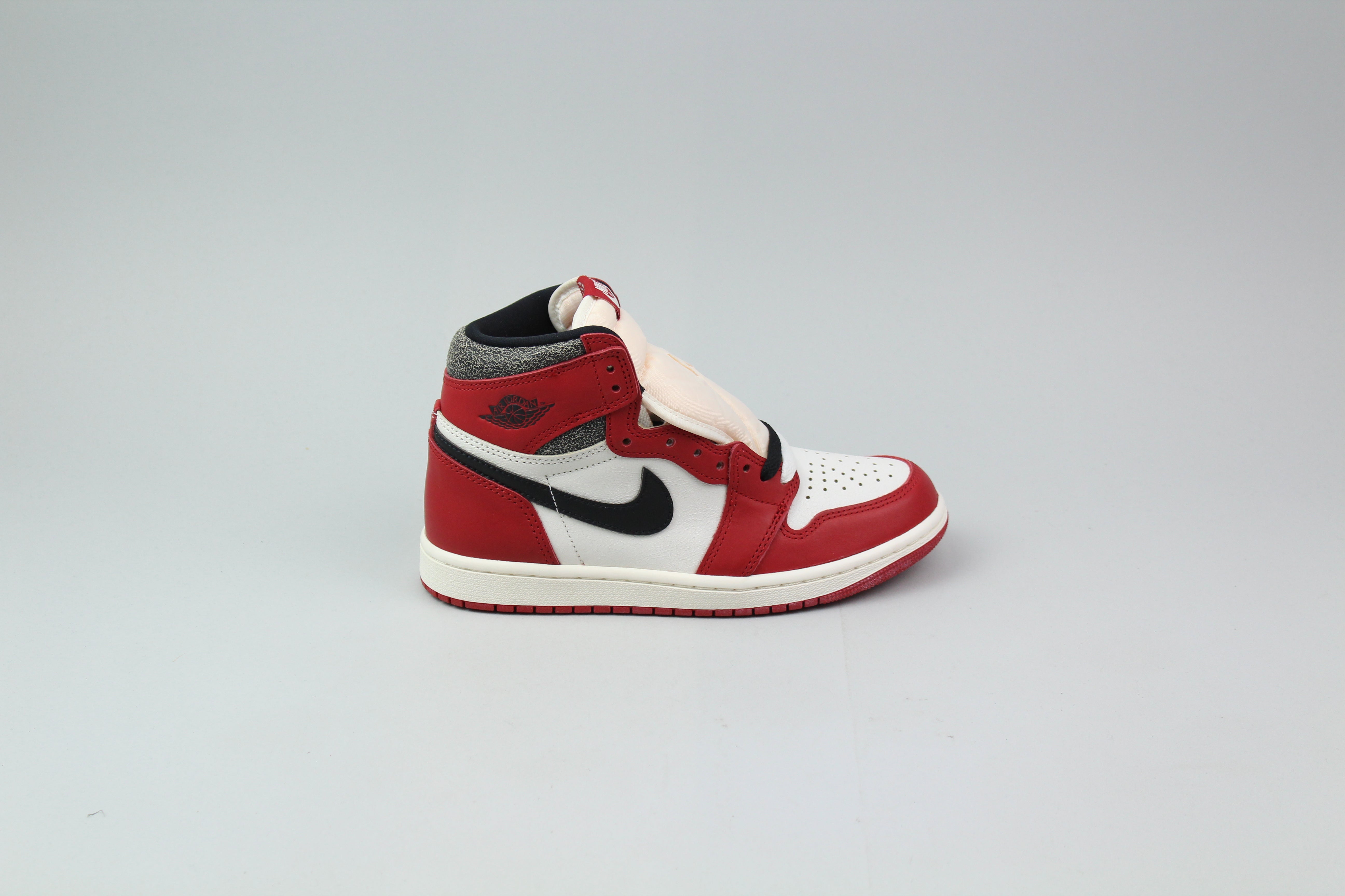 Air Jordan 1 Retro High OG Lost and Found - Size 38 (ARCHIVE)-9384357626186-The Attic
