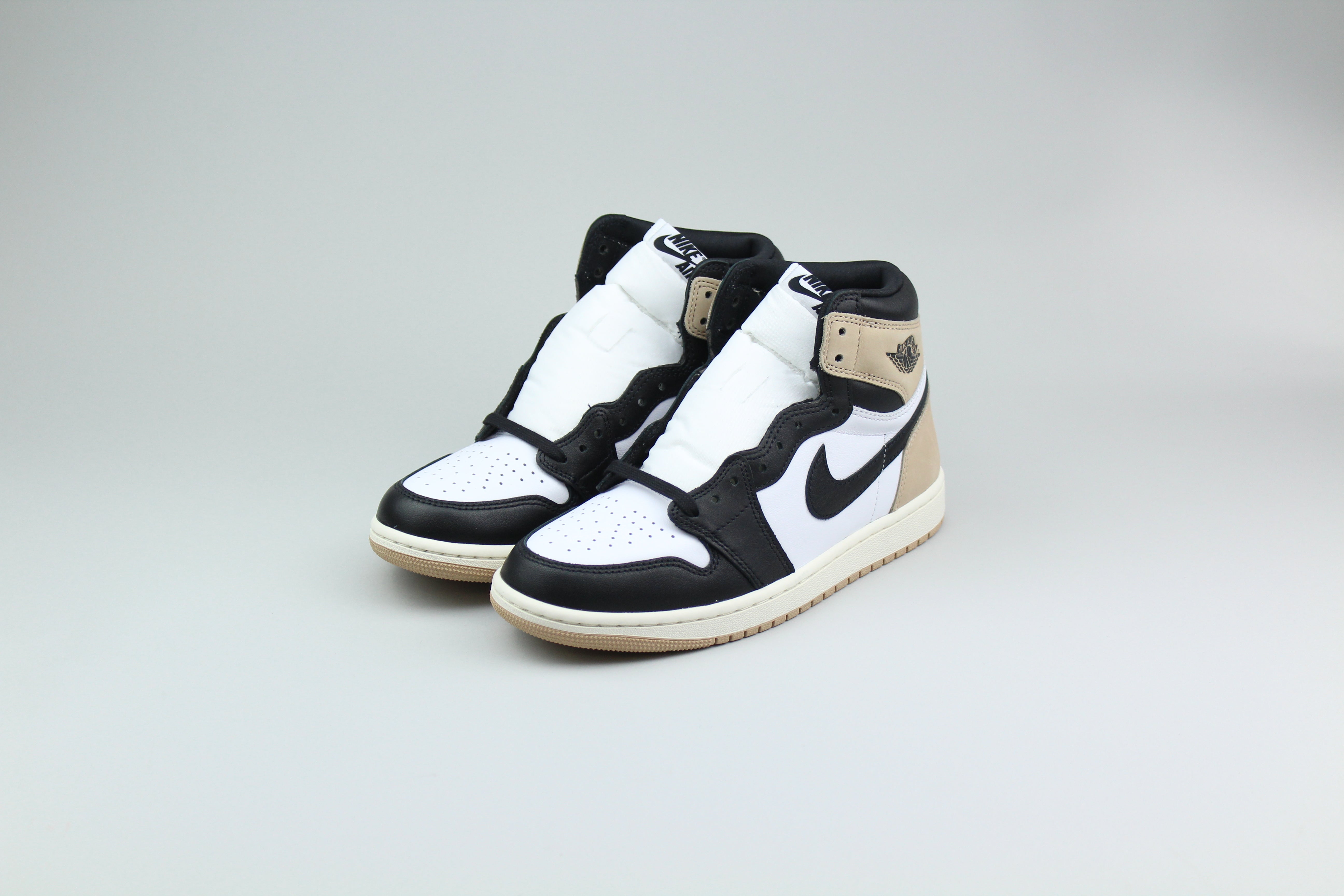 Jordan 1 Retro High OG 'Latte'-8806725091658-The Attic