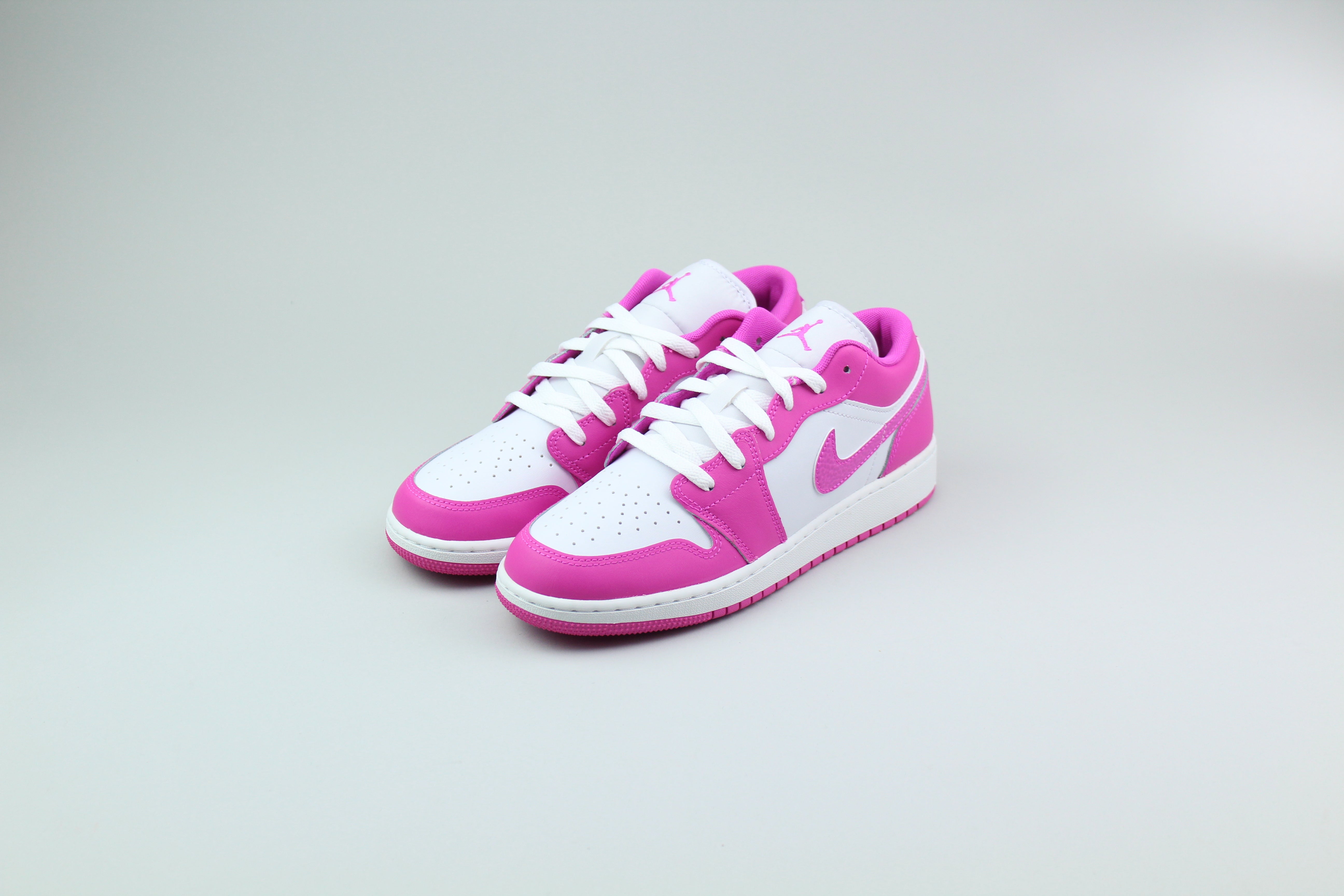Air Jordan 1 Low 'Fire Pink' (GS)-9473942782282-The Attic