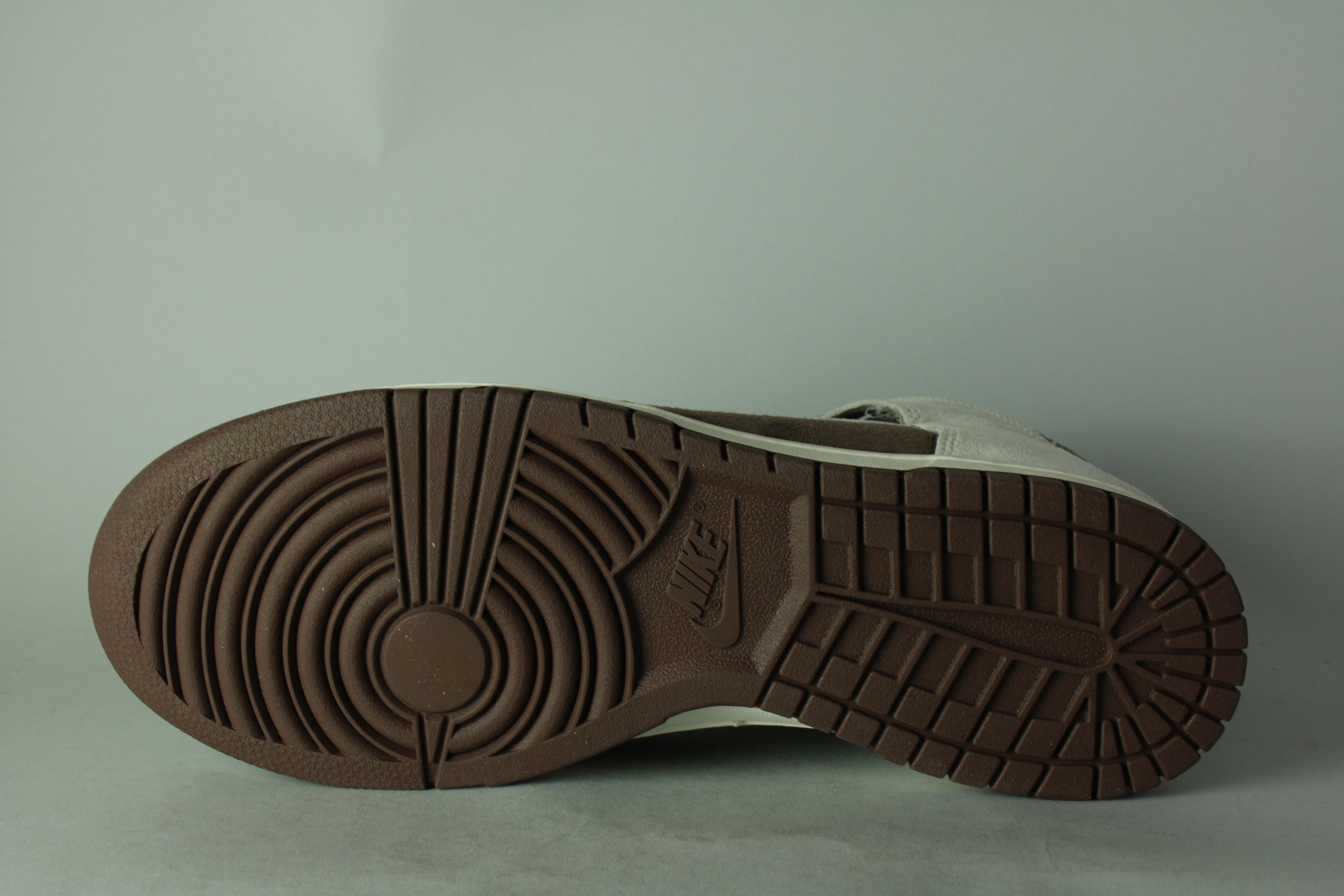 Nike Dunk High 'Light Chocolate' - Size 45 (ARCHIVE)