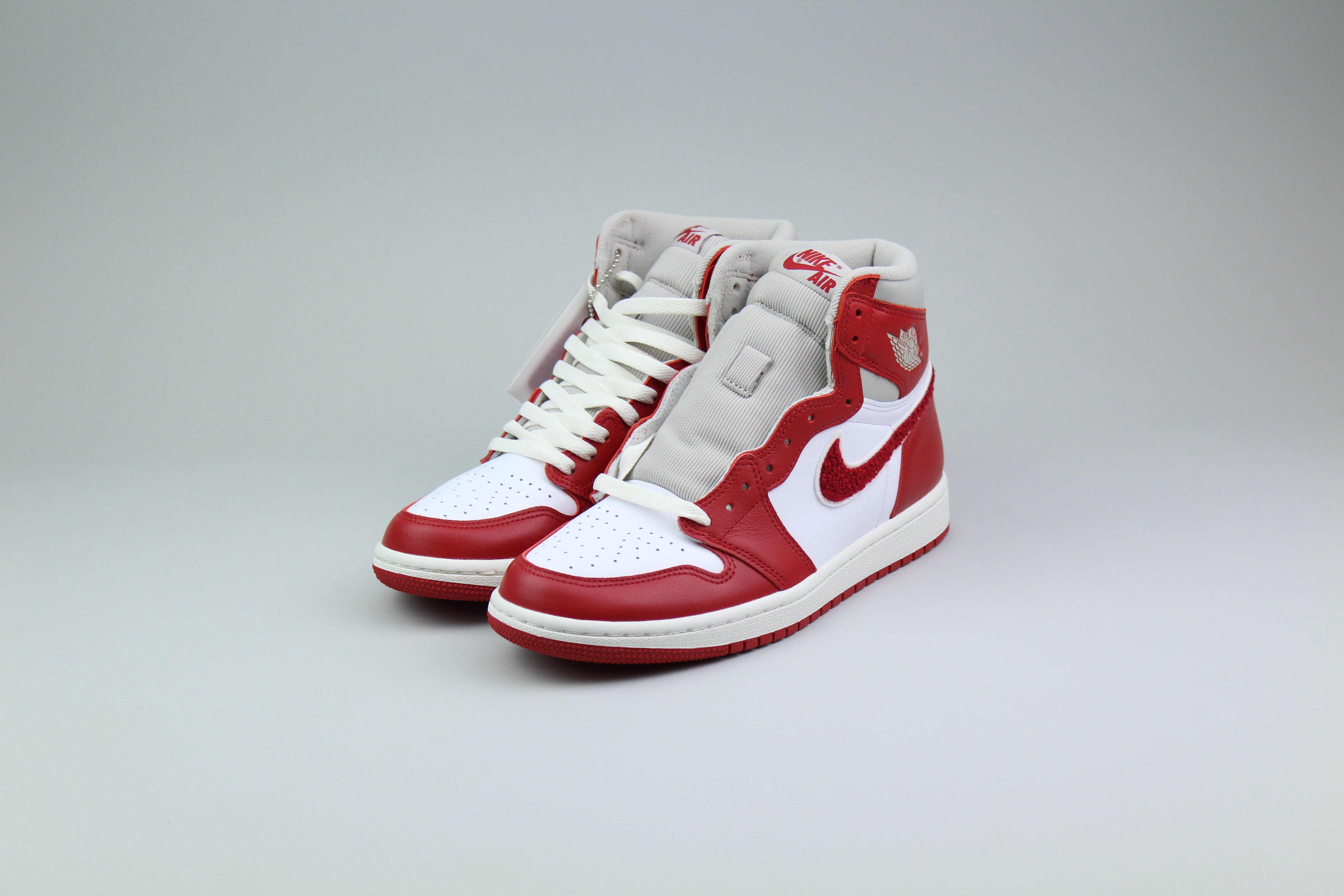 Air Jordan 1 Varsity 'Red Chenille' (Women's) - Size 40.5 (ARCHIVE)-9520076423498-The Attic