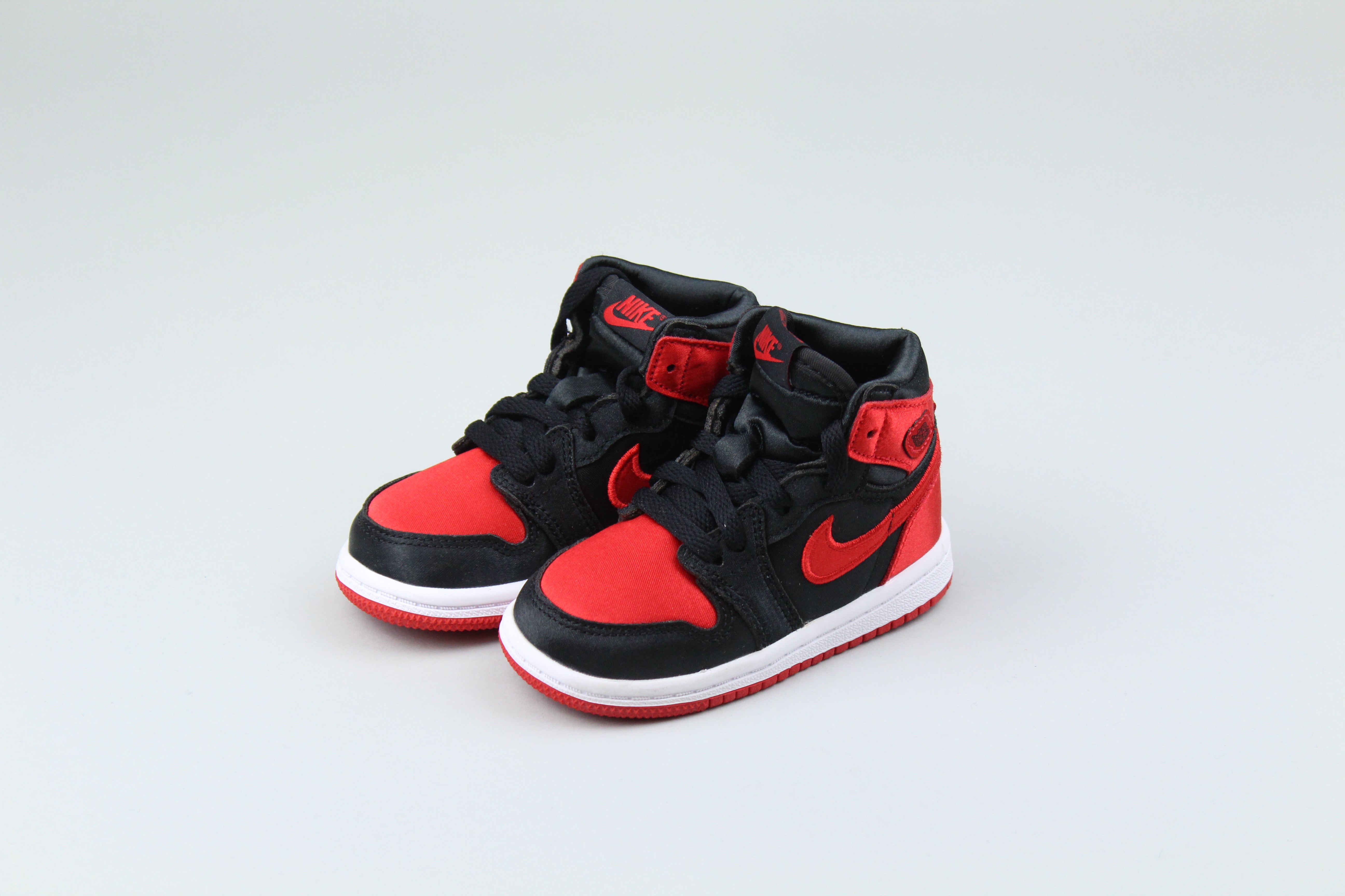 Air Jordan 1 'Satin Bred' (TD)-8613828854090-The Attic