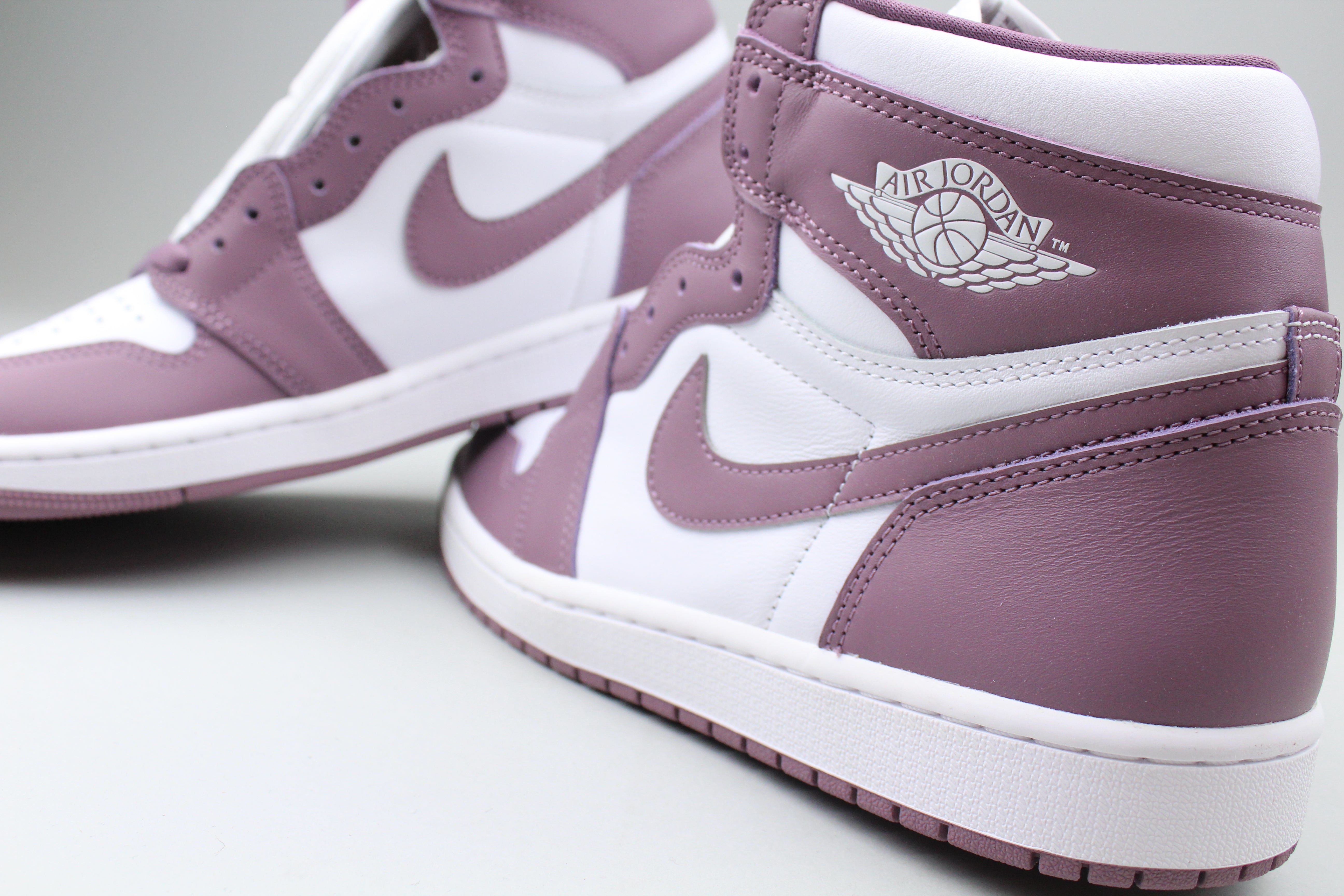 Air Jordan 1 Retro High OG 'Mauve'-8572481700170-The Attic