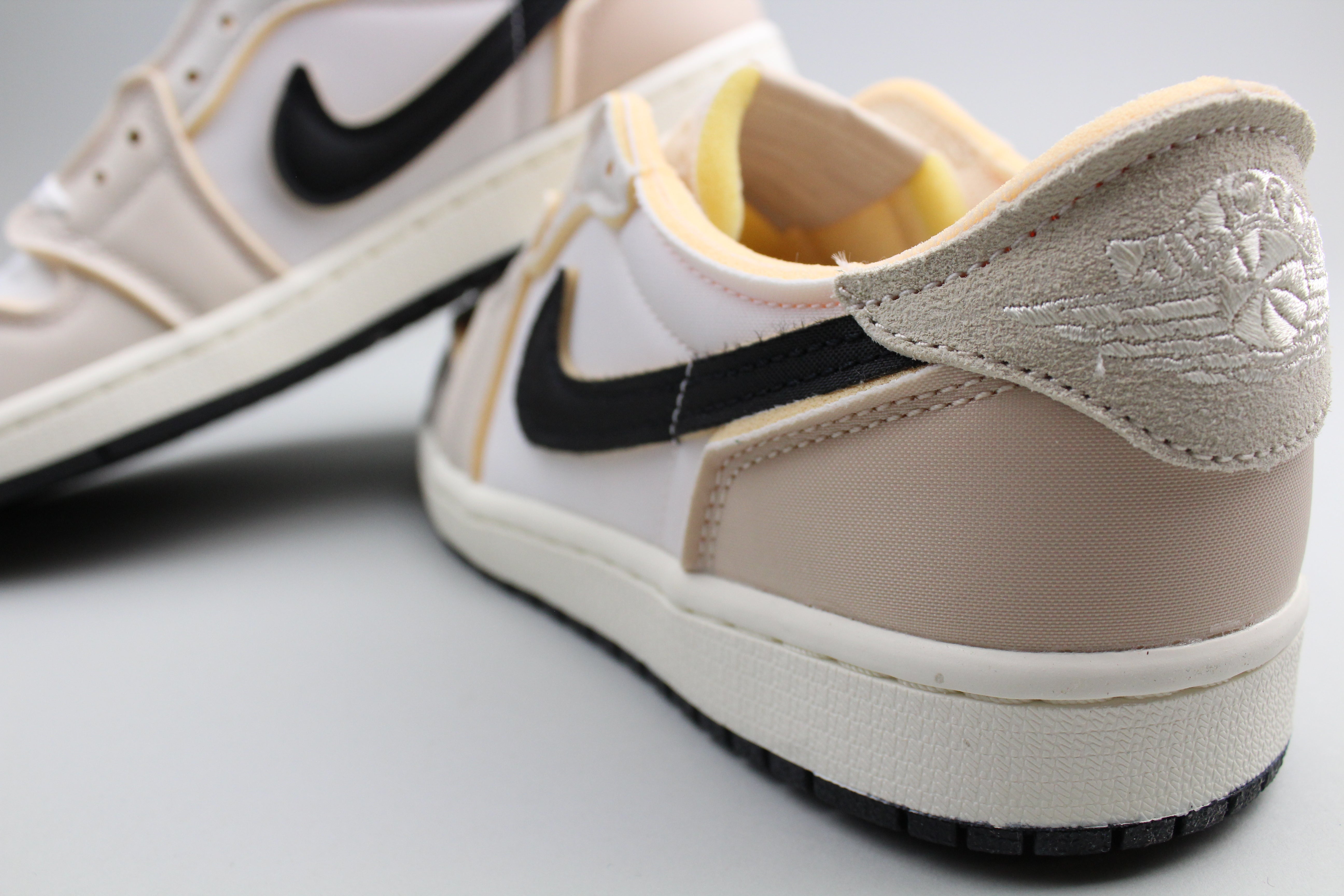 Jordan 1 Low Retro OG EX 'Coconut Milk'-8604874113354-The Attic