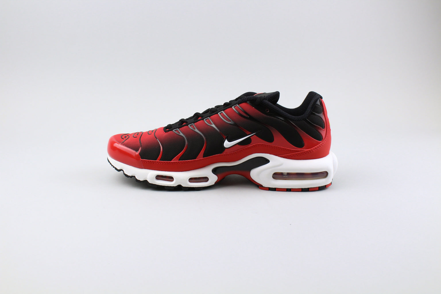 Nike Air Max Plus 'University Red'-8729172279626-The Attic