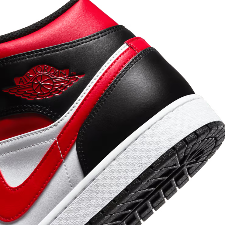 Jordan 1 Mid 'Blanco Negro Rojo' (2022)