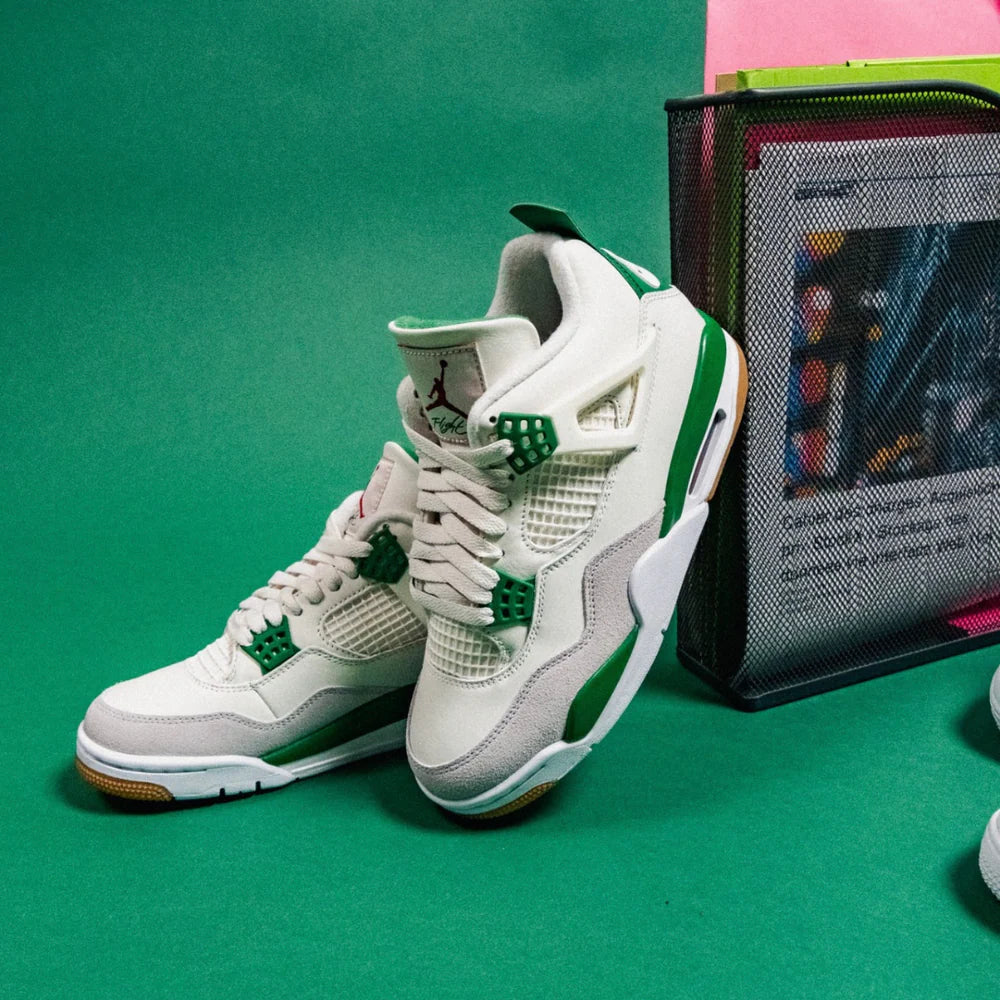 Jordan 4 Retro SB 'Pine Green'
