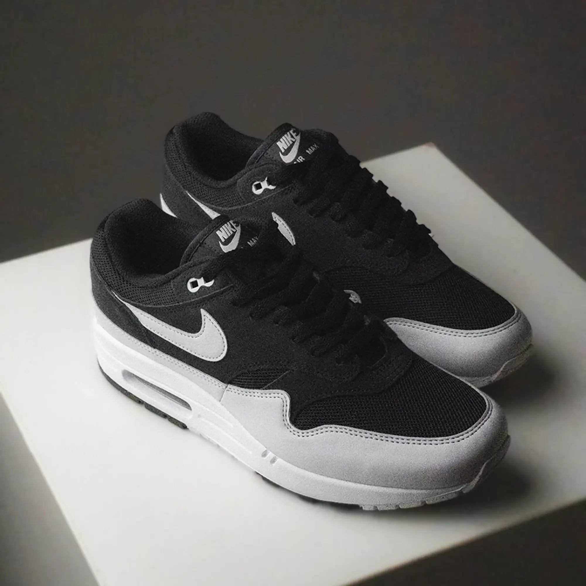 Nike Air Max 1 Essential 'Off Noir Vast Grey'