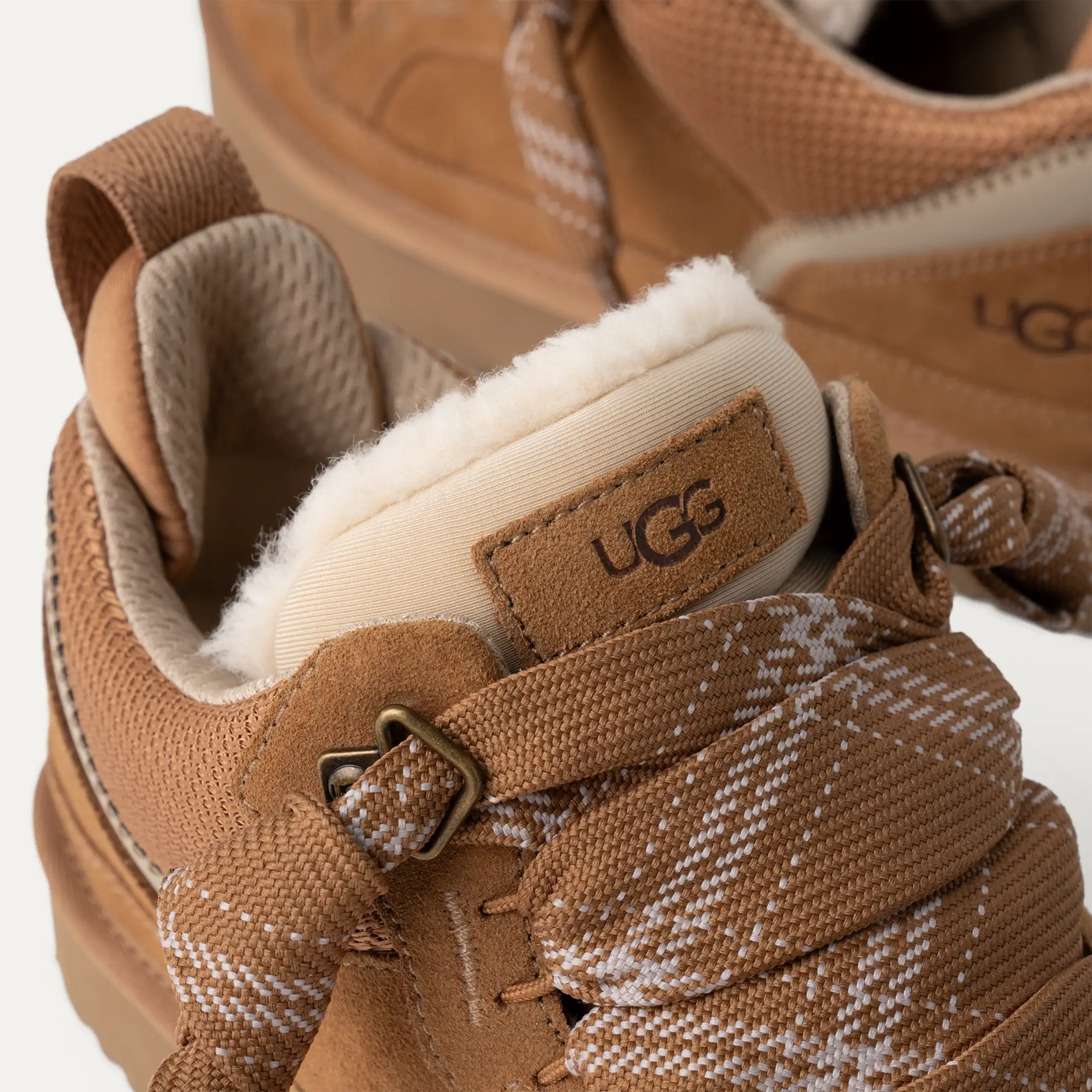 UGG Lowmel 'Chestnut' (W)