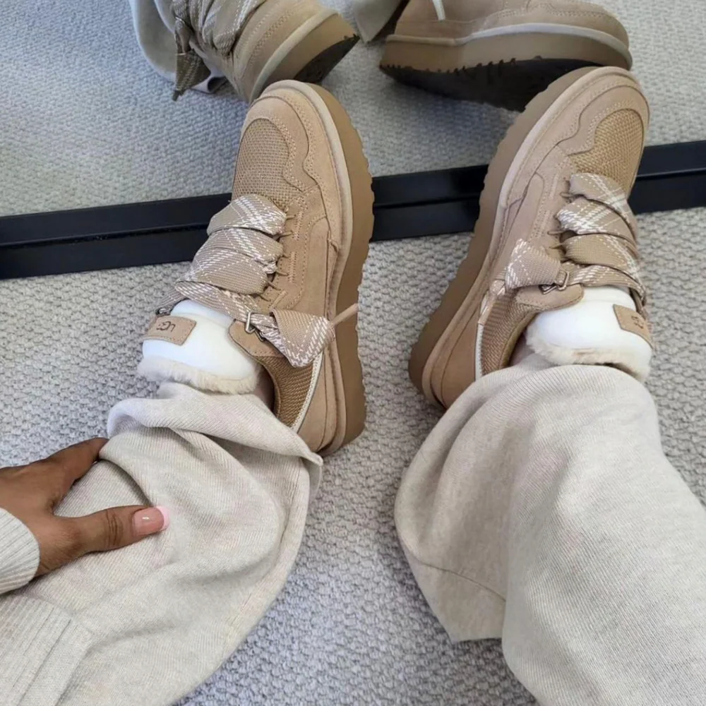 UGG Lowmel 'Sand' (W)