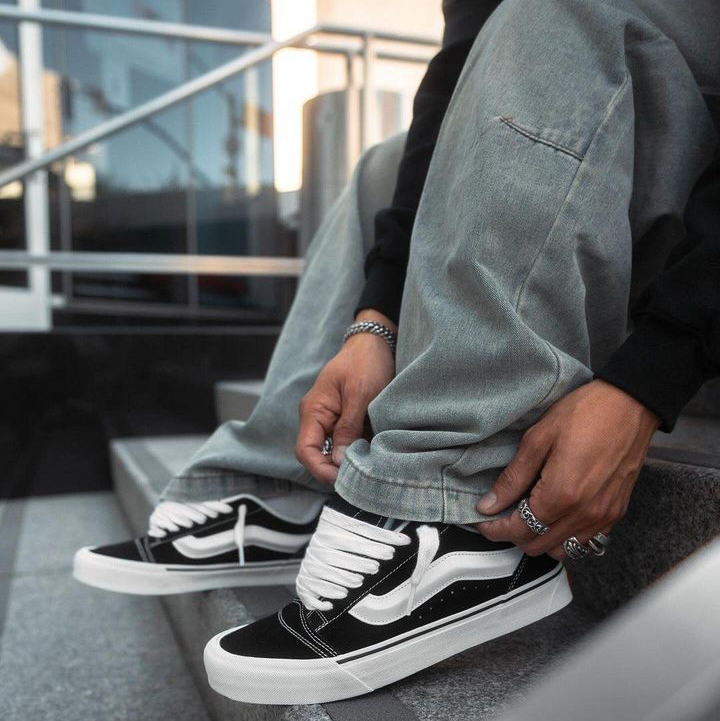 Vans Knu Skool 'Black White'