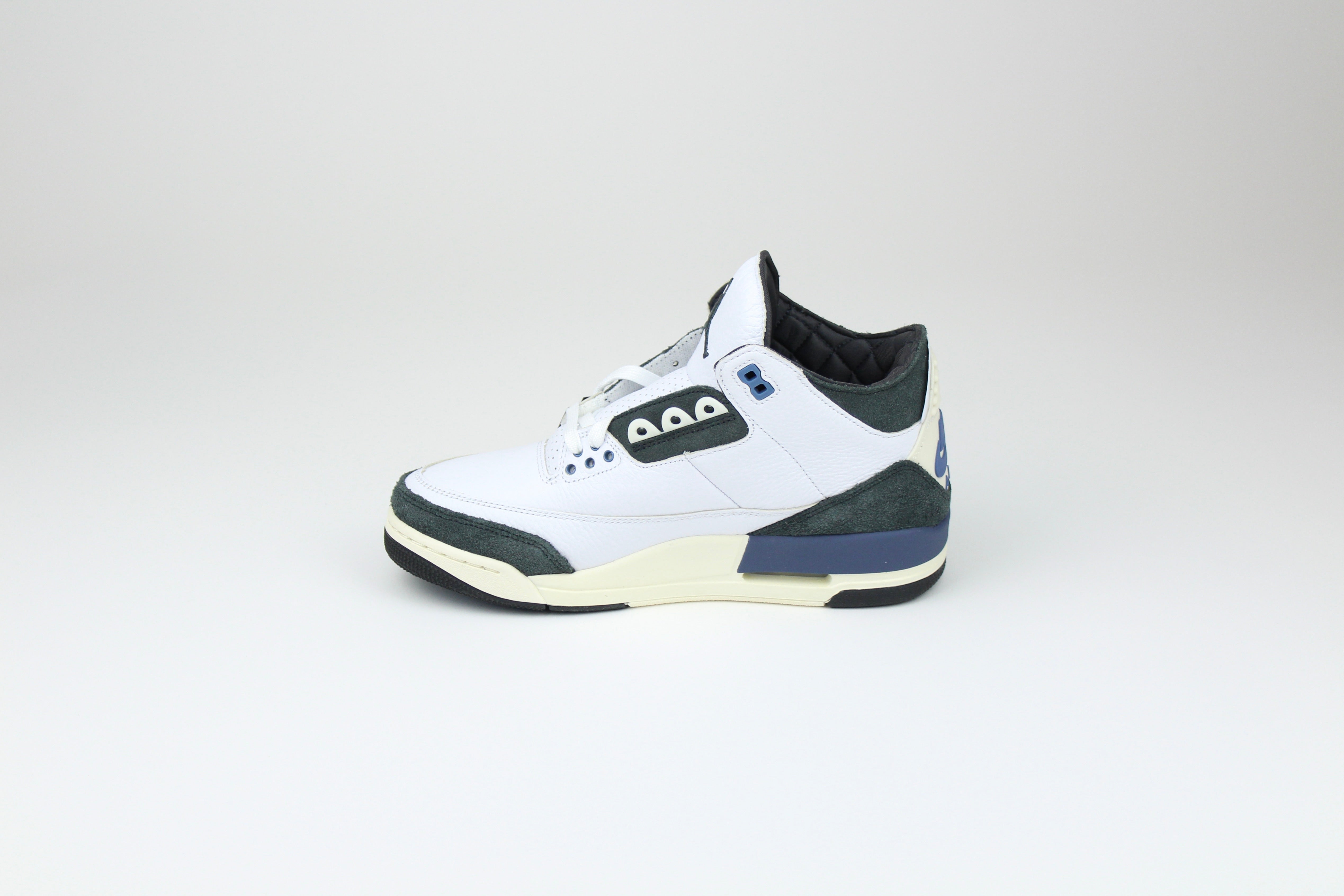 A Ma Maniére x Air Jordan 3 'For The Love' – exclusive collaboration sneakers featuring premium materials, intricate design details, and a unique colourway, ideal for sneaker collectors and streetwear enthusiasts.