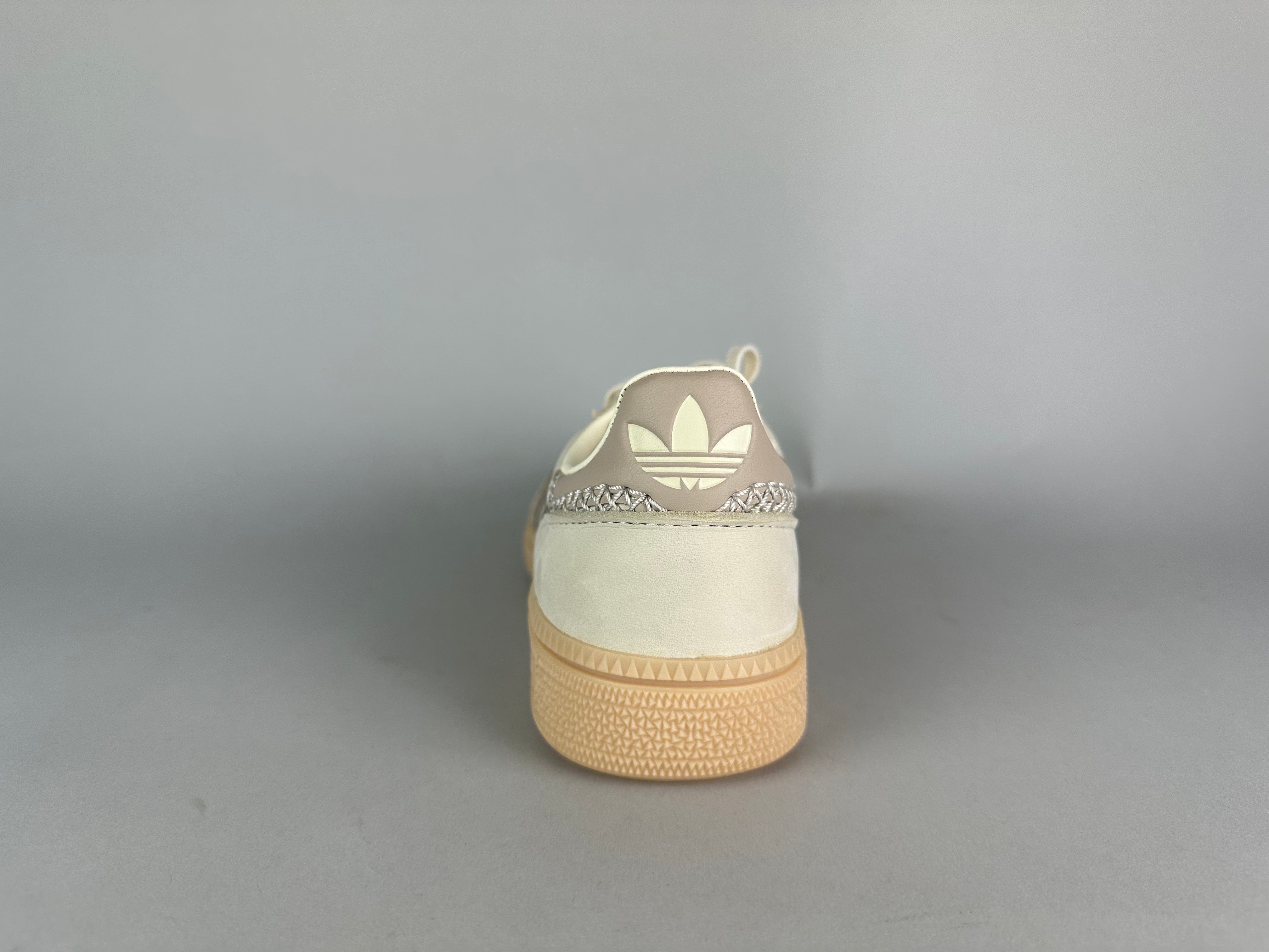 adidas Women's Handball Spezial 'Cream White Wonder Beige - Size 36 (ARCHIVE)