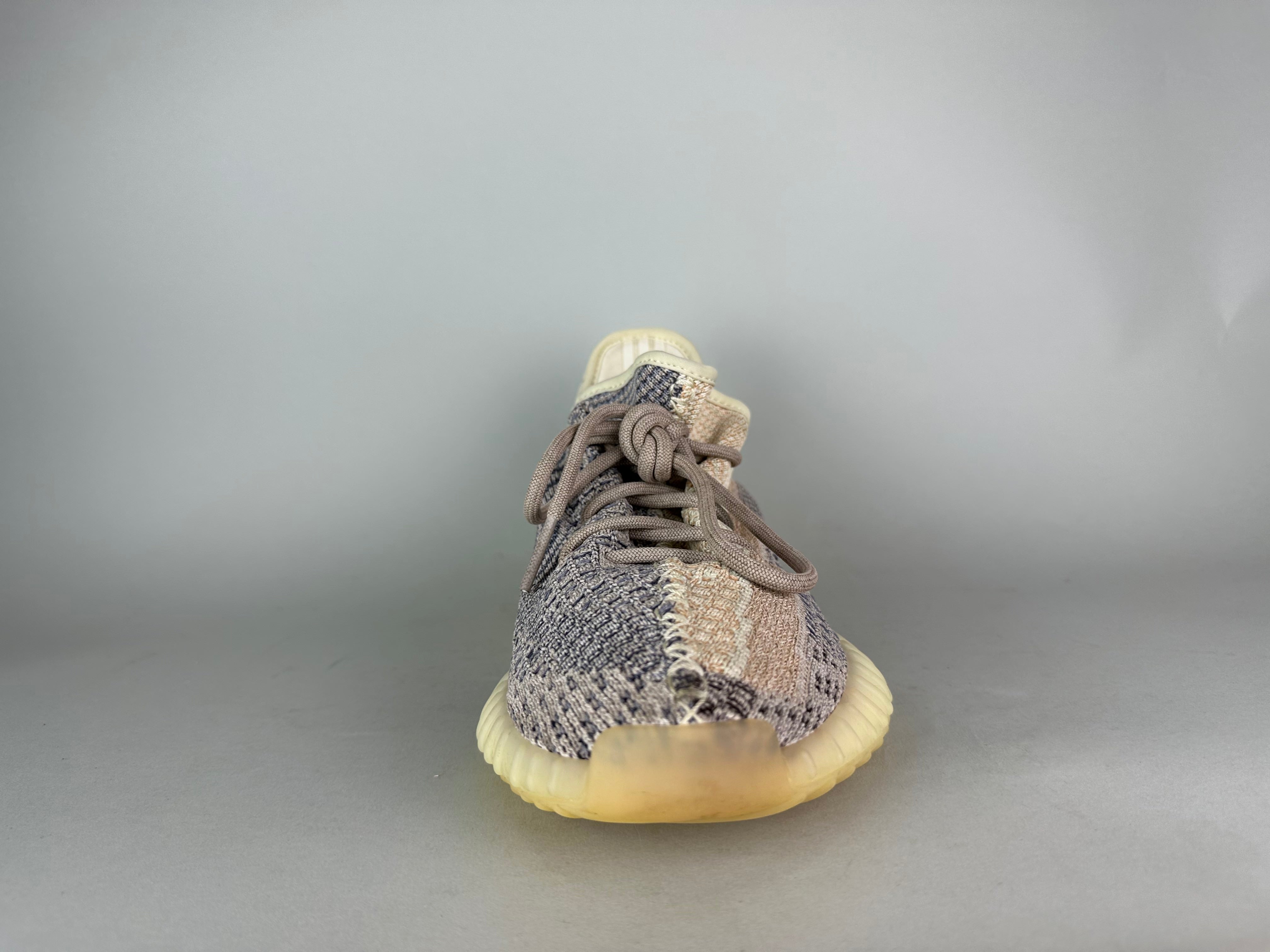 adidas Yeezy Boost 350 V2 'Ash Pearl' - Size 42 (ARCHIVE)