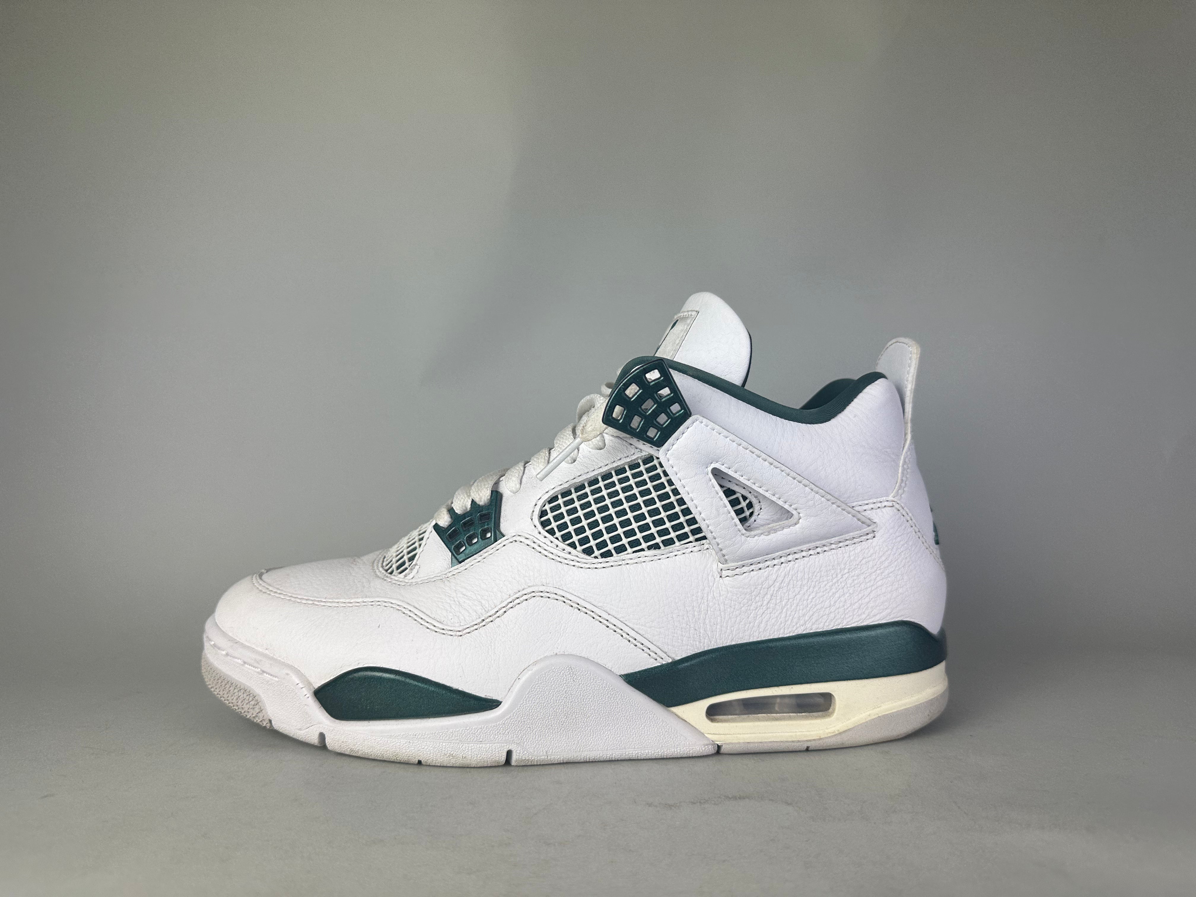 Air Jordan 4 Retro 'Oxidized Green' - Size 43 (ARCHIVE)