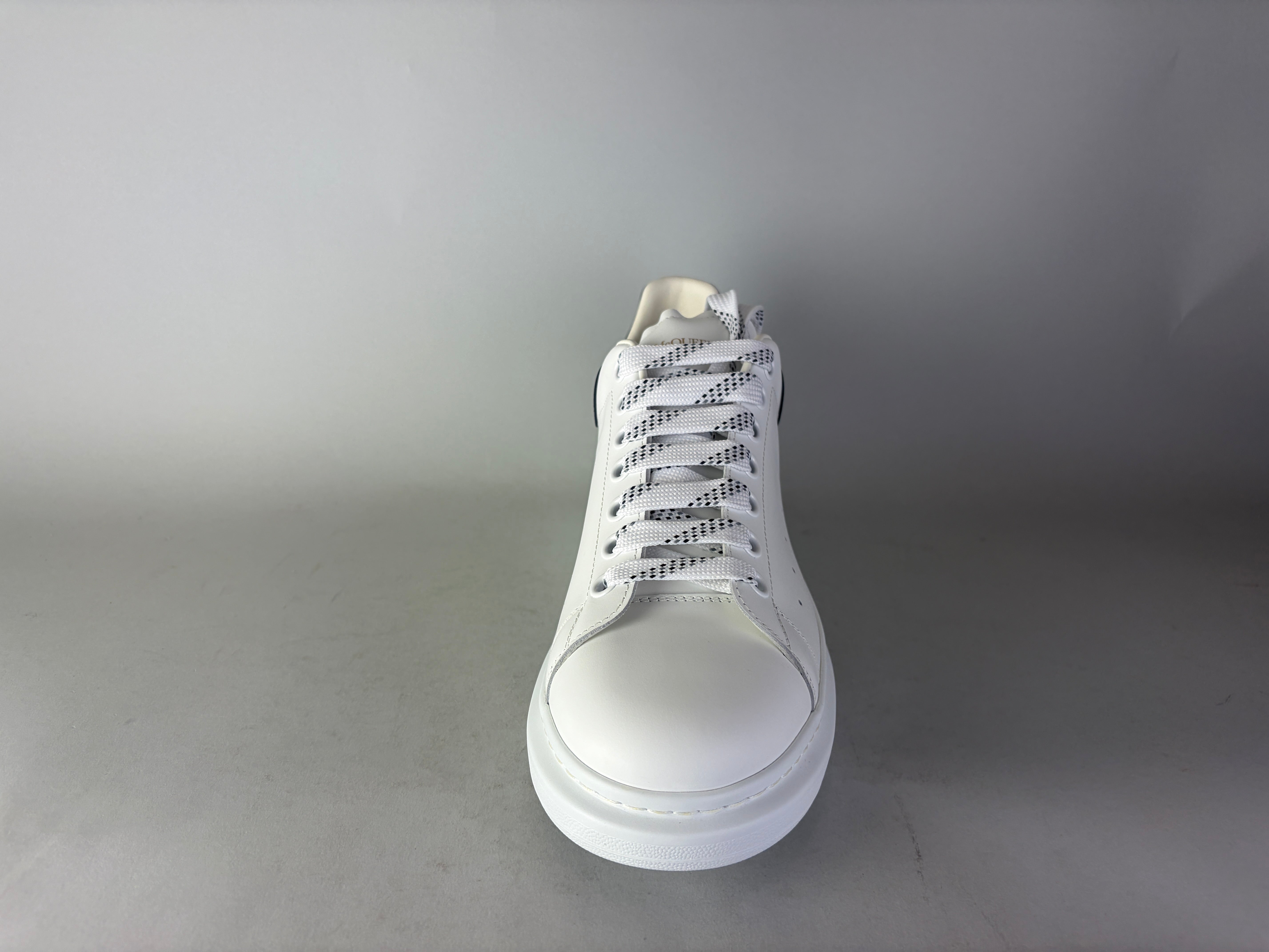 Alexander McQueen Oversized Sneaker 'White Black' 2025 - Size 43 (ARCHIVE)