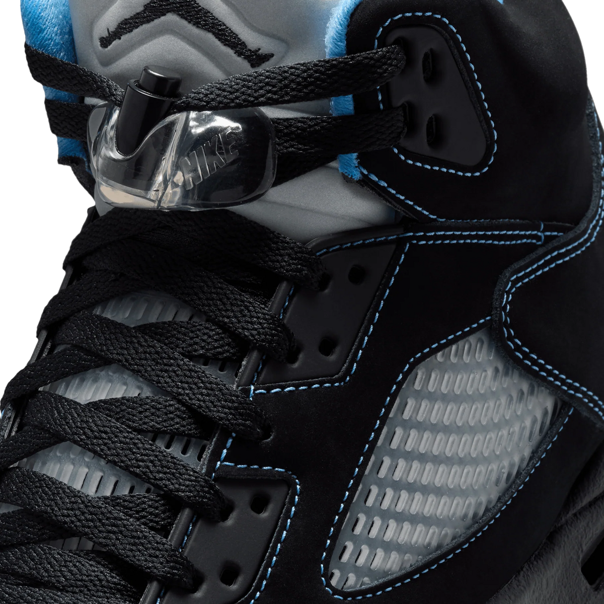 Jordan 5 Retro 'Black University Blue' (2026) photo 7