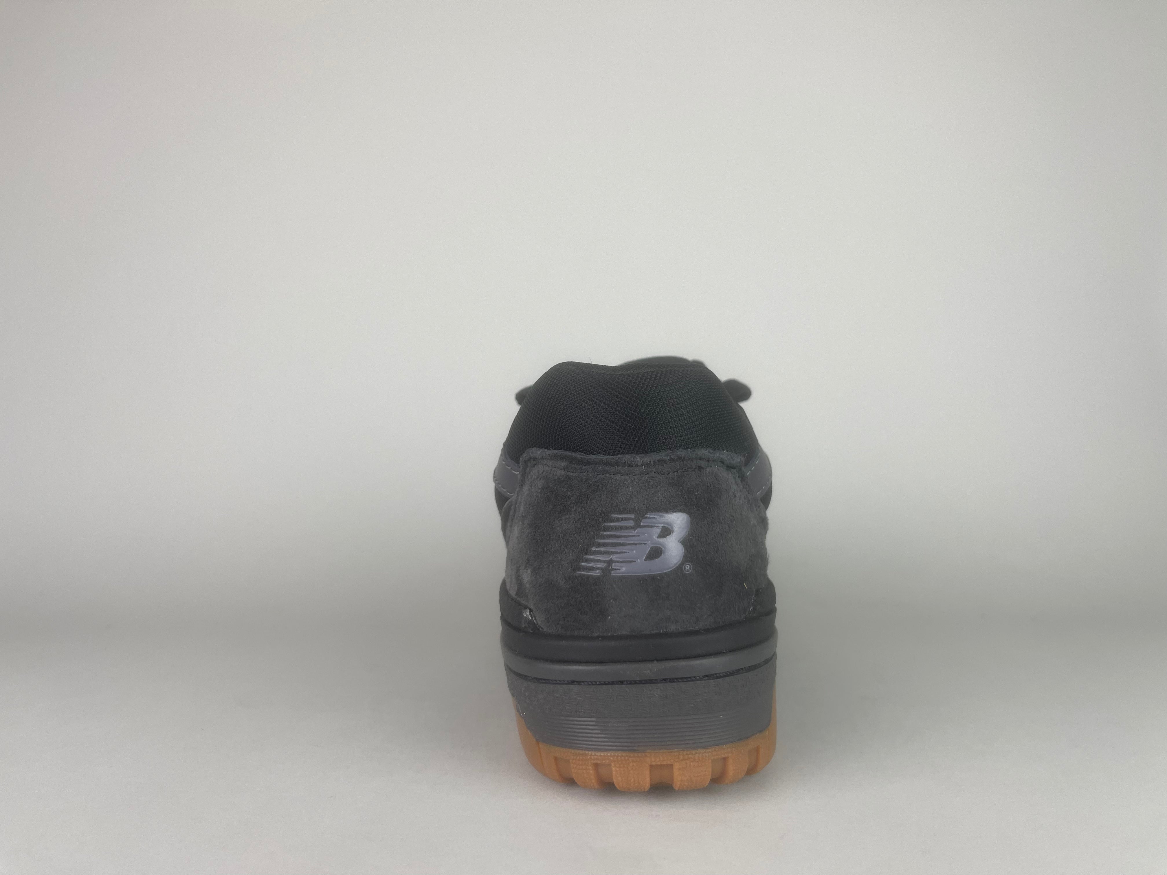 New Balance 550 'Black Gum' - Size 40 (ARCHIVE)