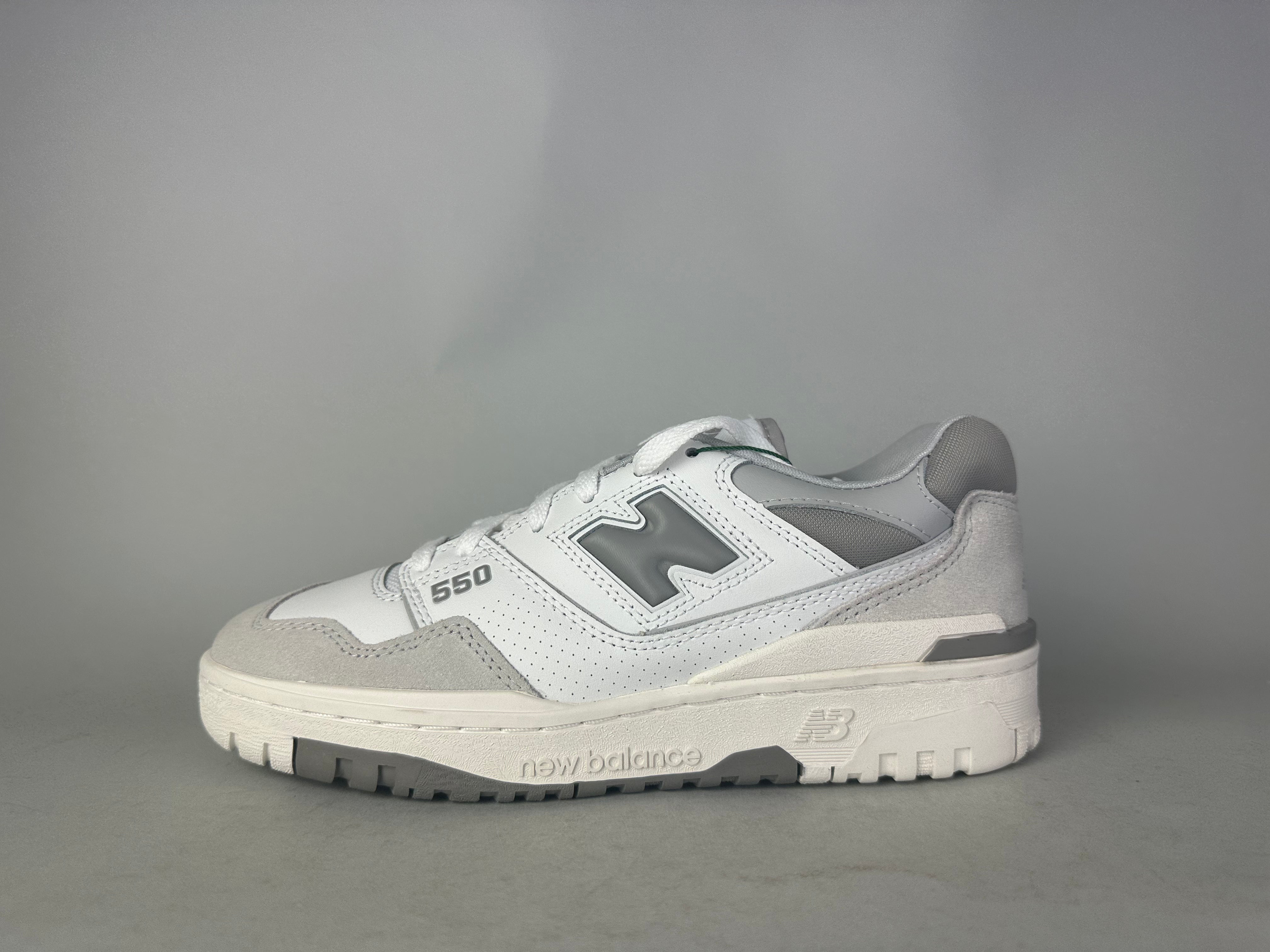 New Balance 550 Premium 'White Grey Courir Exclusive' - Størrelse 40 (ARKIV)