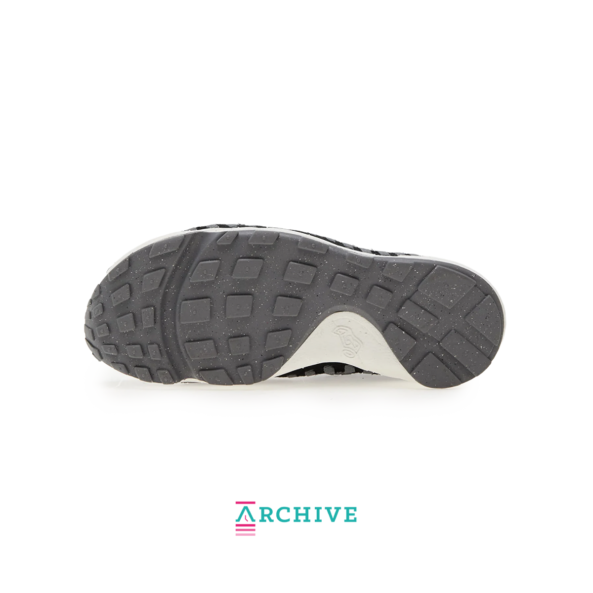 Nike Air Footscape Woven Black sneaker with woven side panels and asymmetrical lacing system