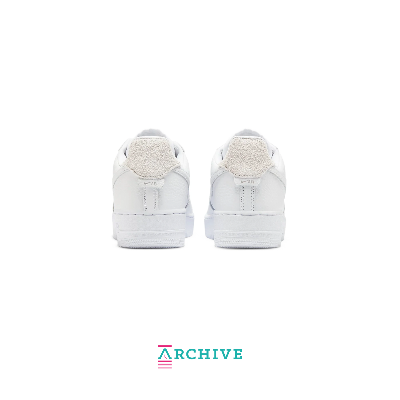 Nike Air Force 1 07 Craft White sneaker with premium leather upper and classic Air Force 1 cushioning