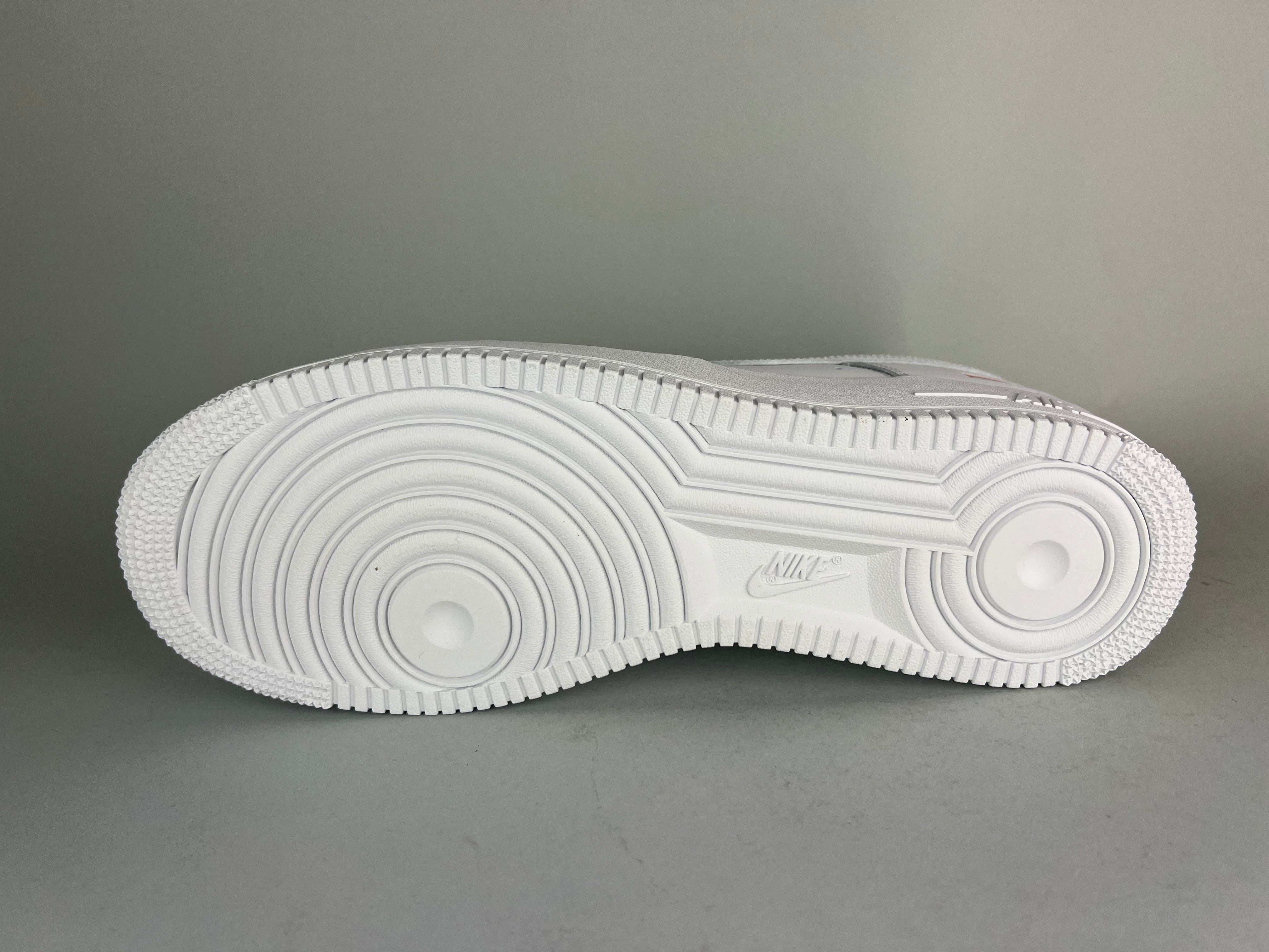 Supreme x Nike Air Force 1 Low 'White' - Size 36.5 (ARCHIVE)